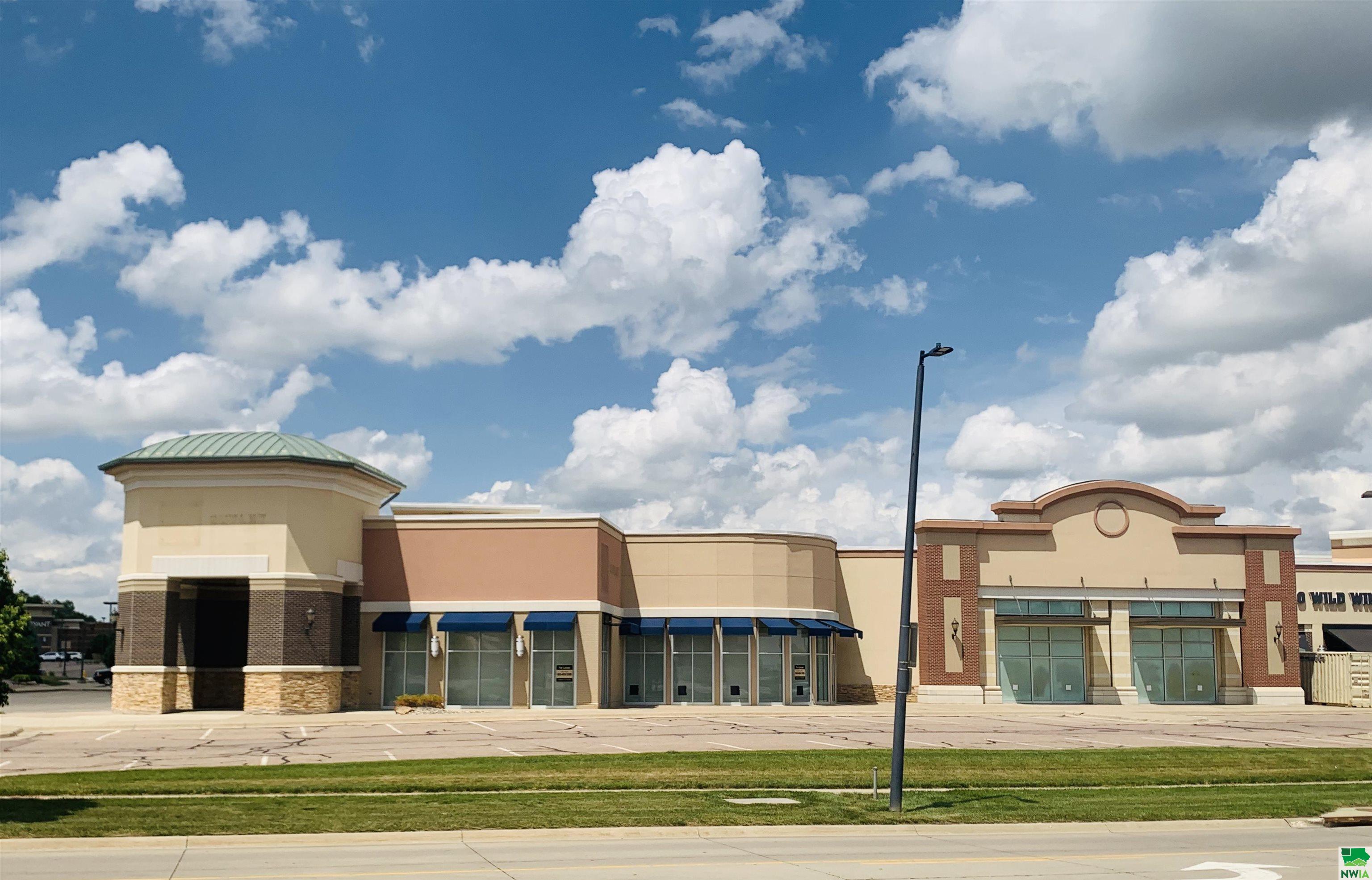 5001 Sergeant Road, Sioux City, IA 51106 