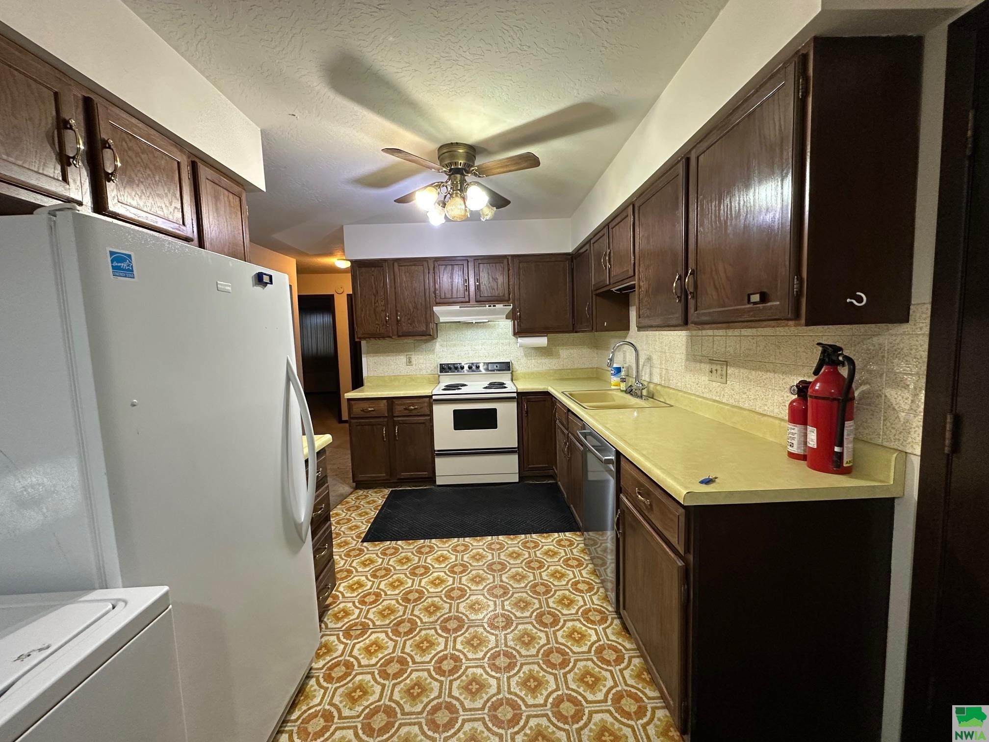 MLS #828046