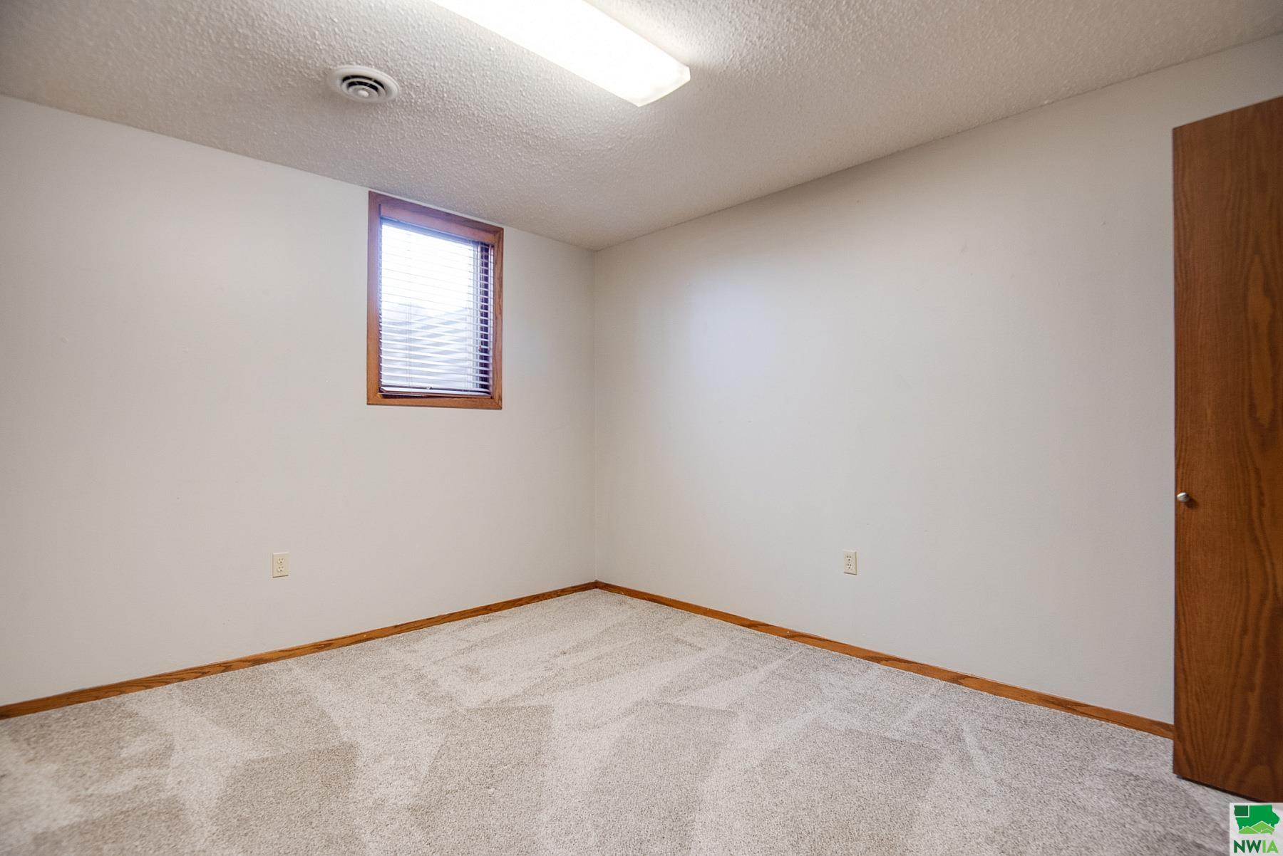 MLS #828054
