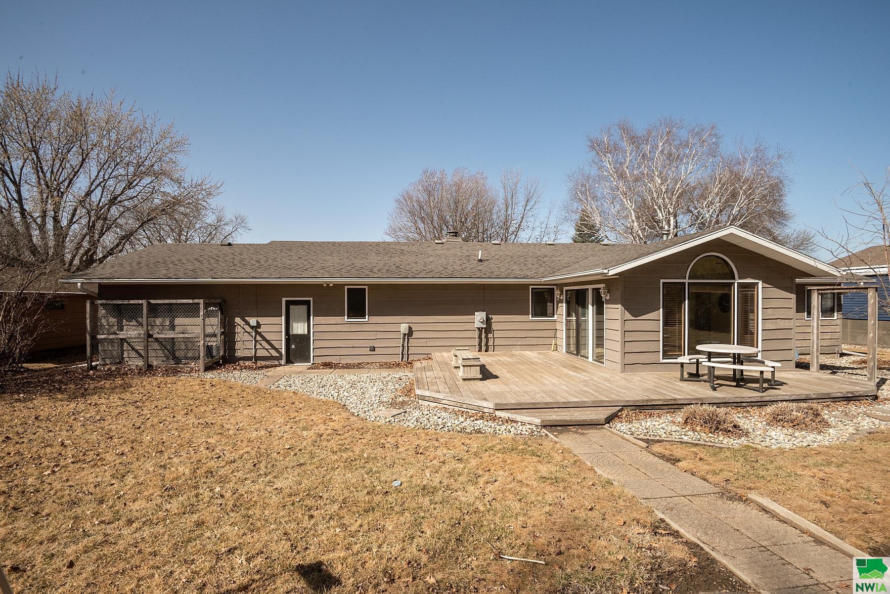 MLS #828054