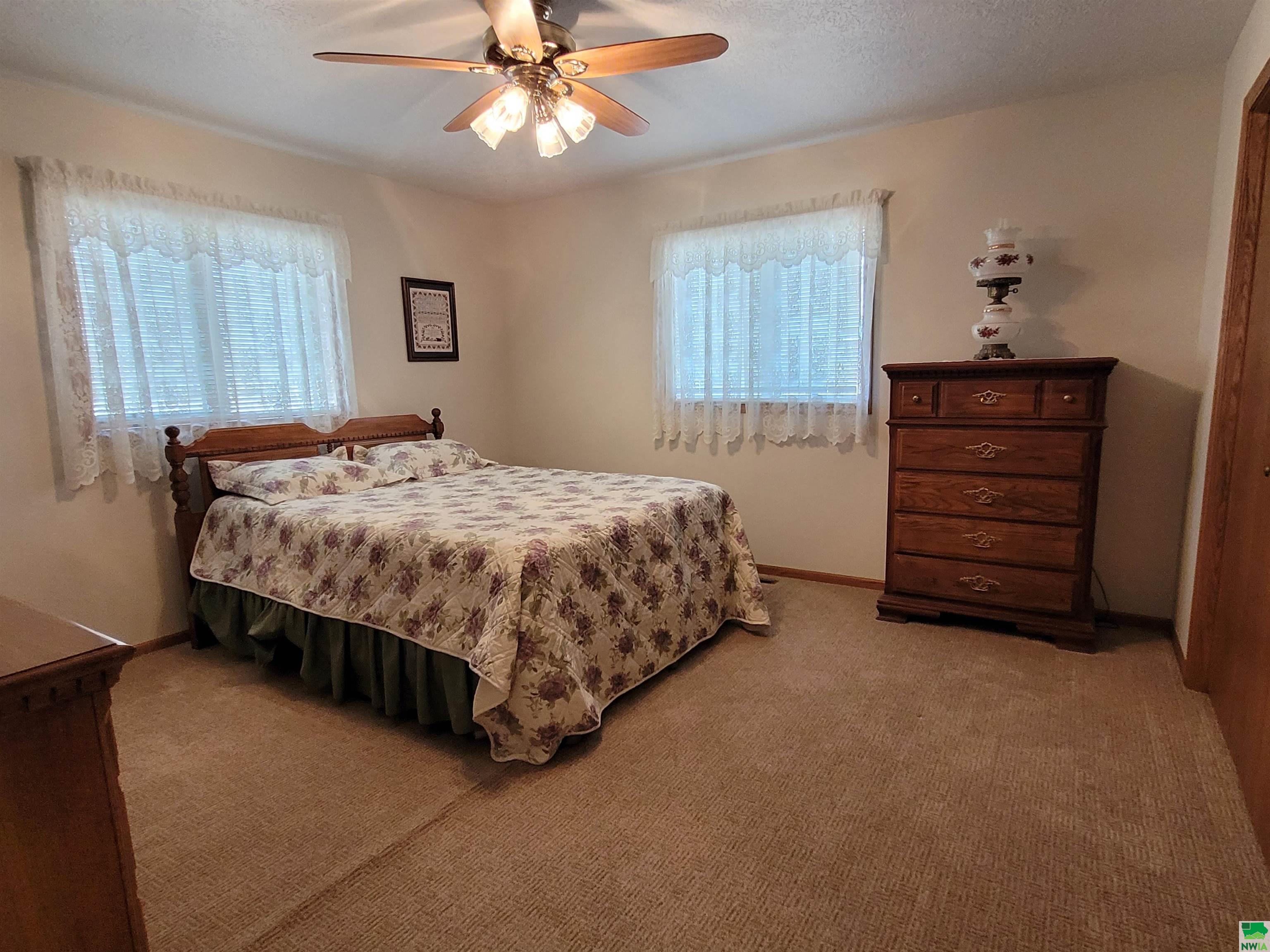 MLS #828060
