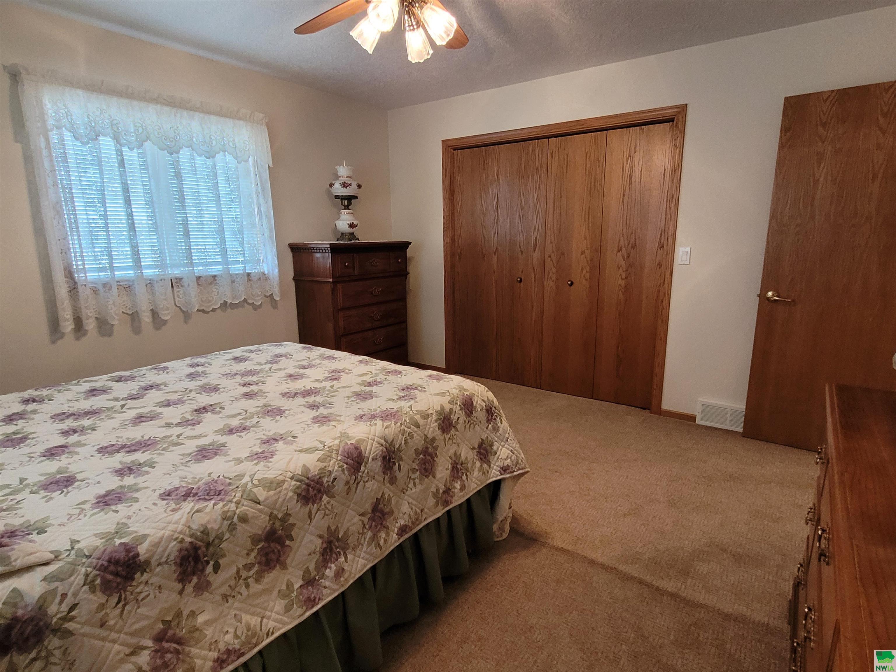 MLS #828060