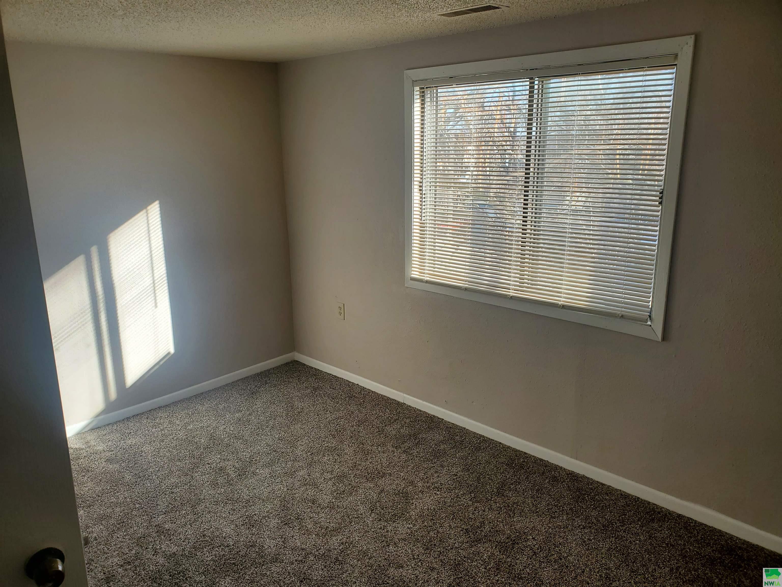 MLS #828071