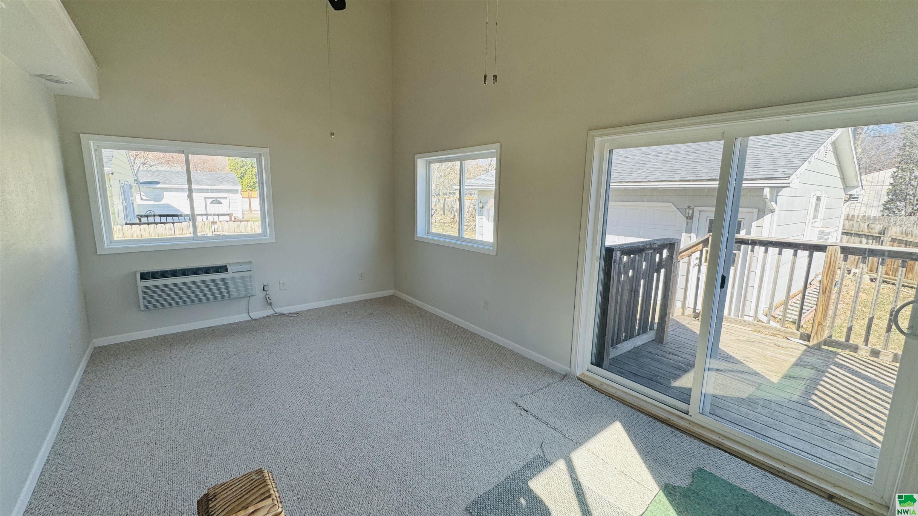 MLS #828075