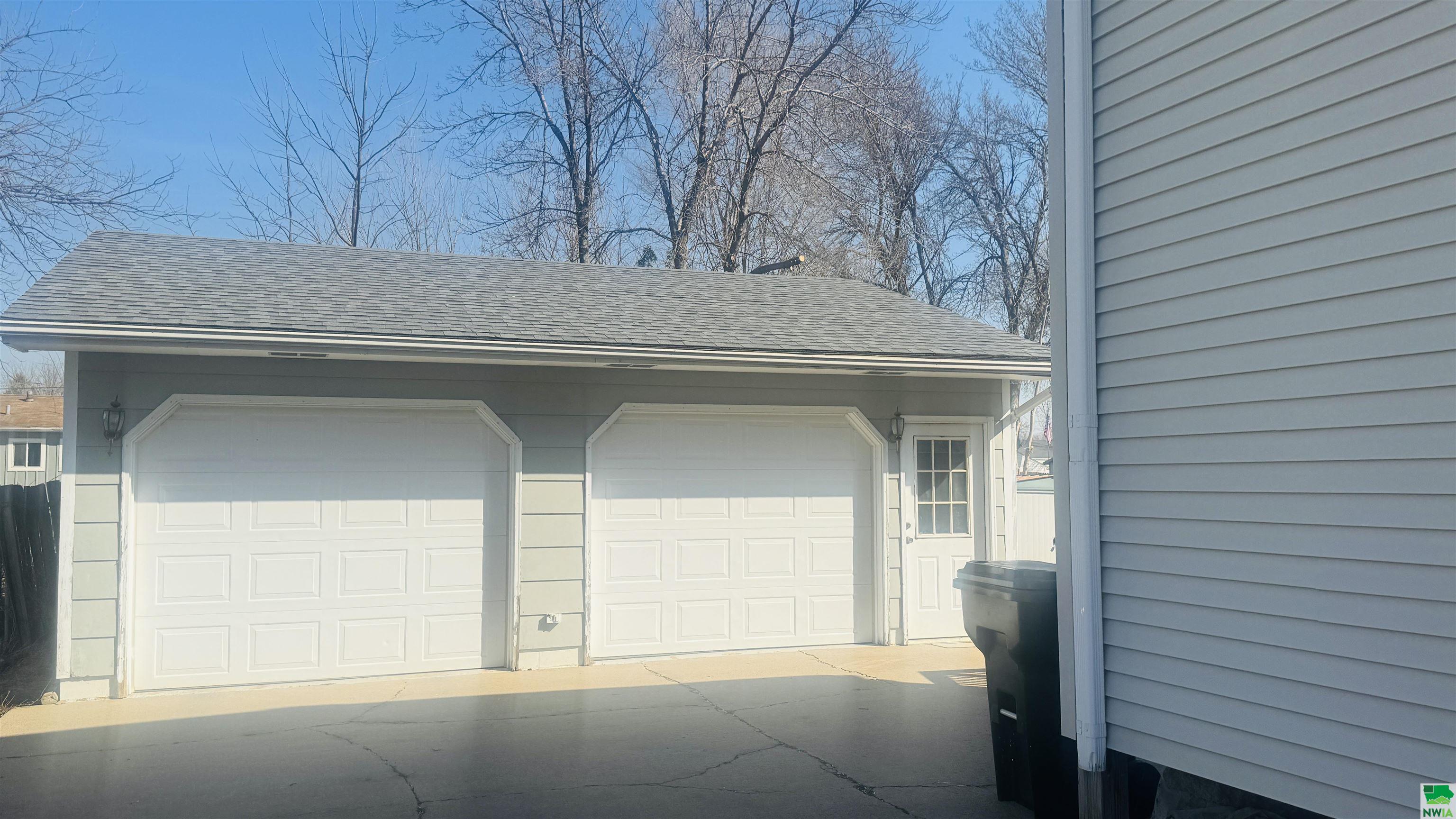 MLS #828075