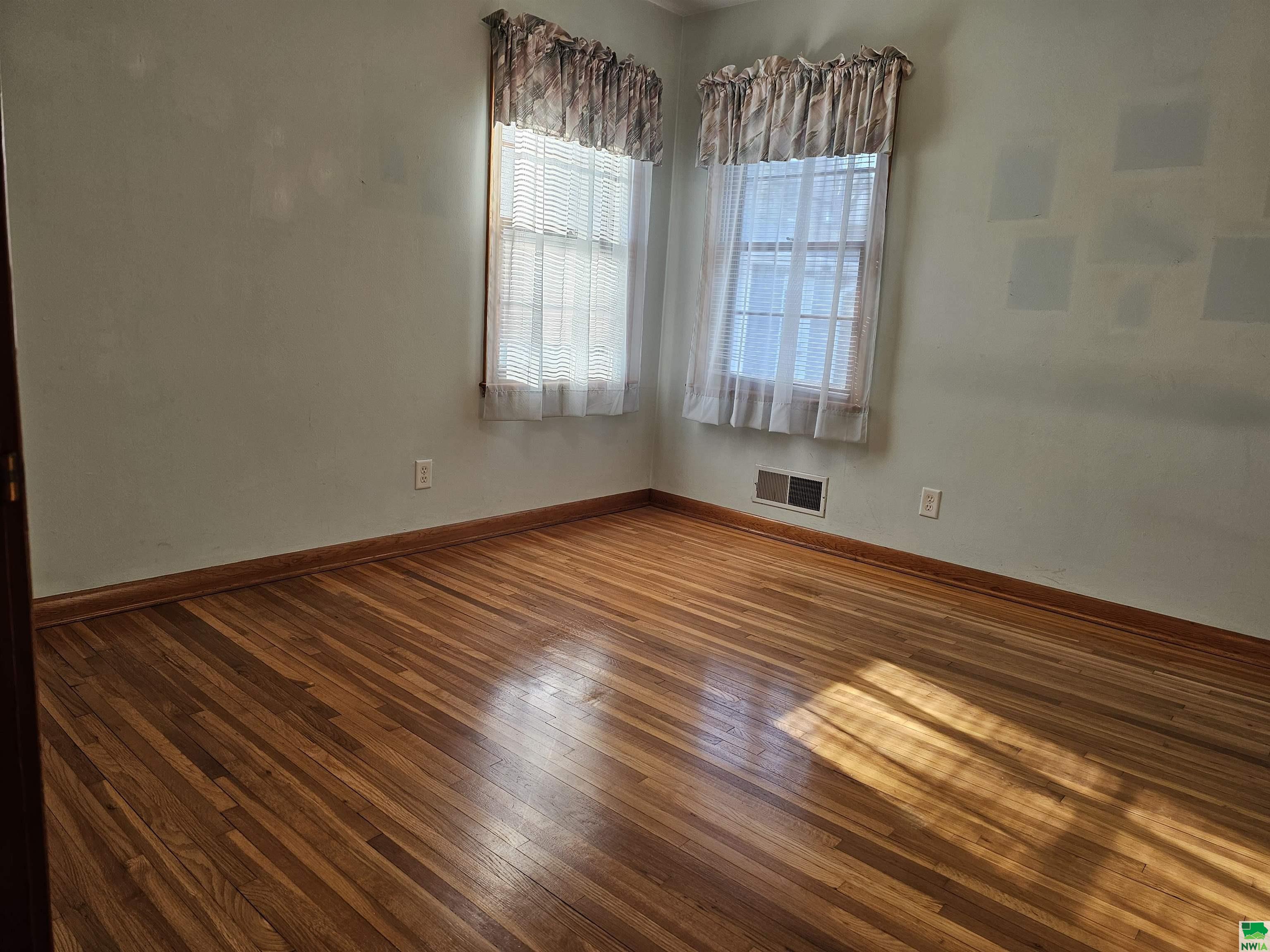 MLS #828082