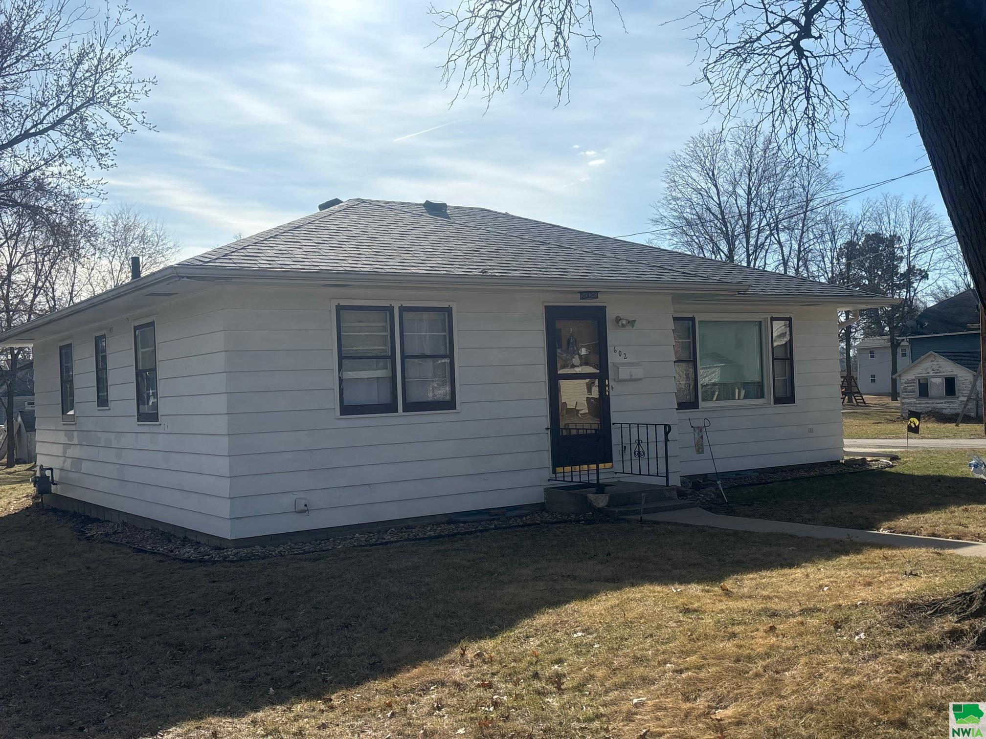 MLS #828083