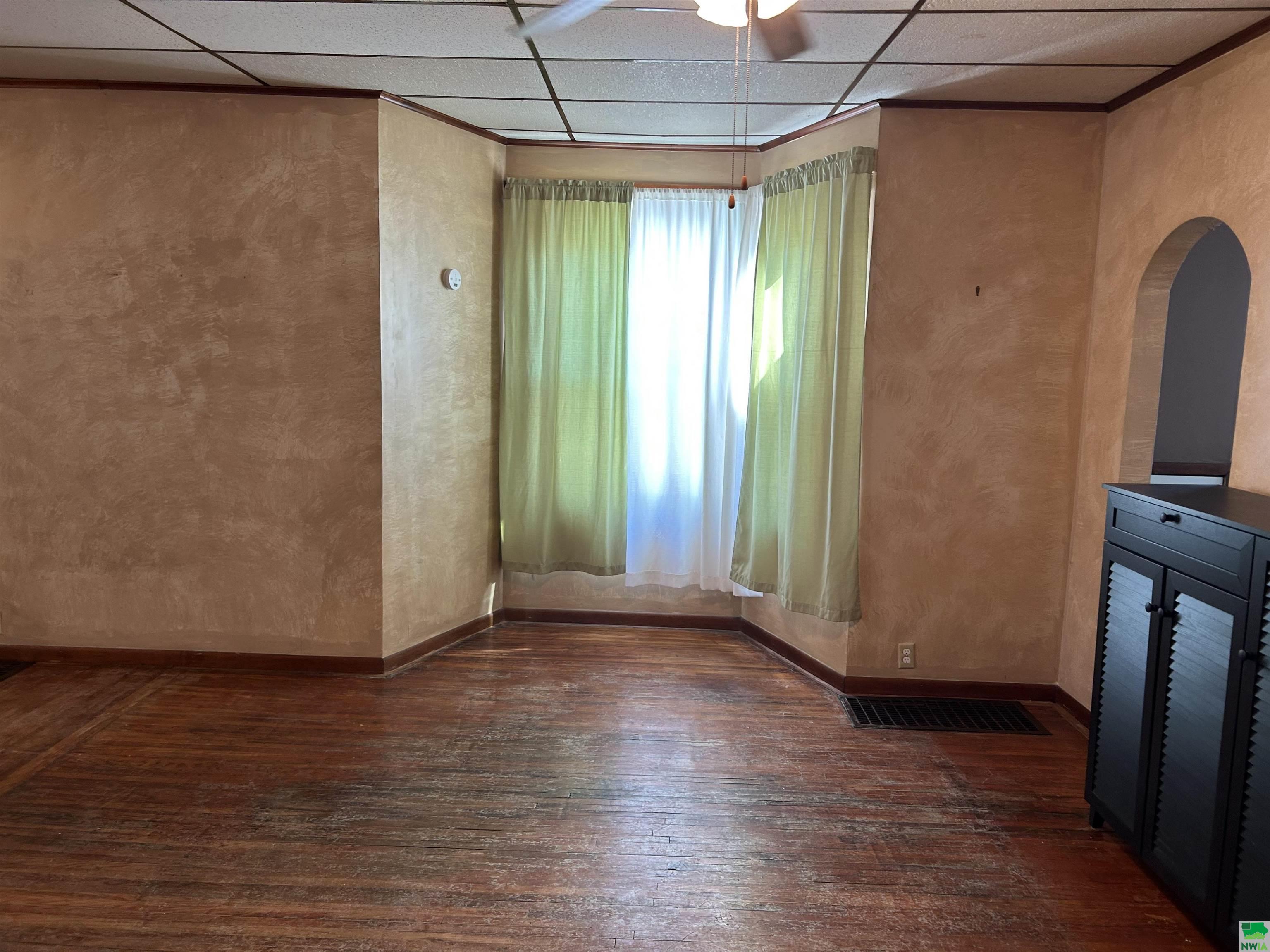 MLS #828088