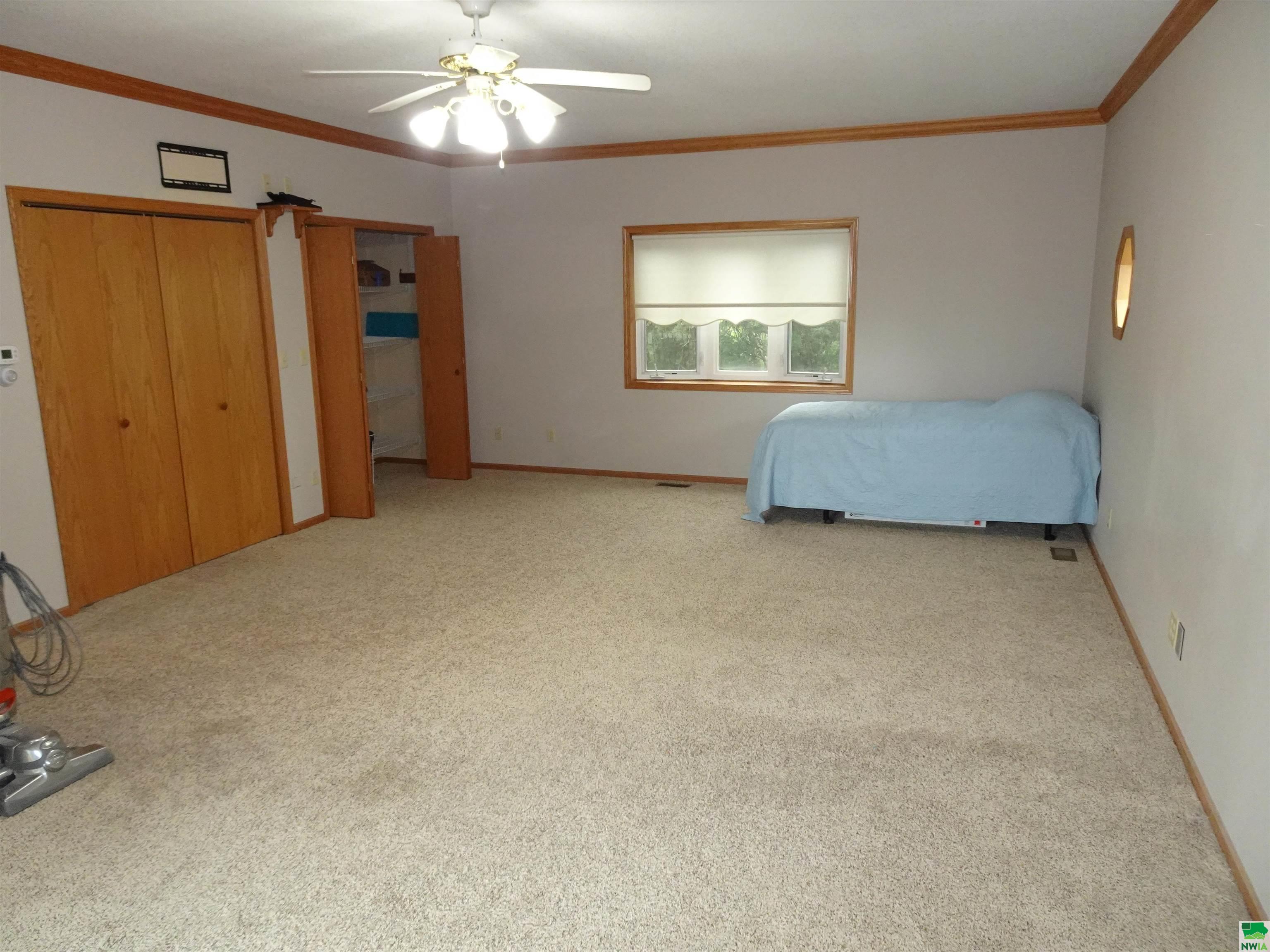 MLS #828090