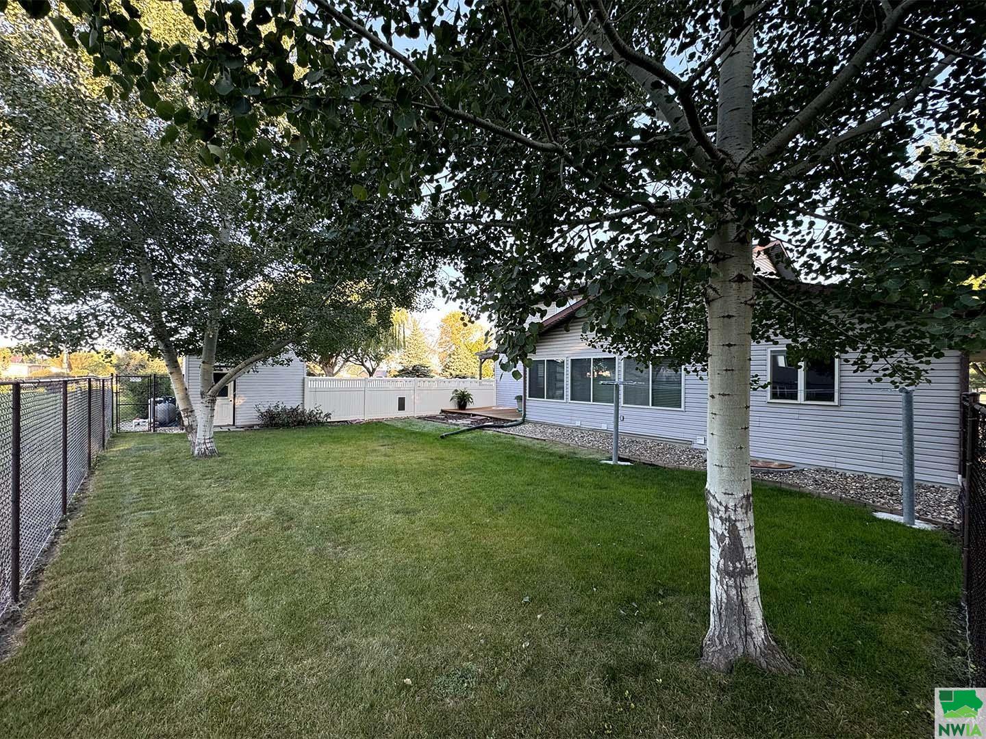 MLS #828091