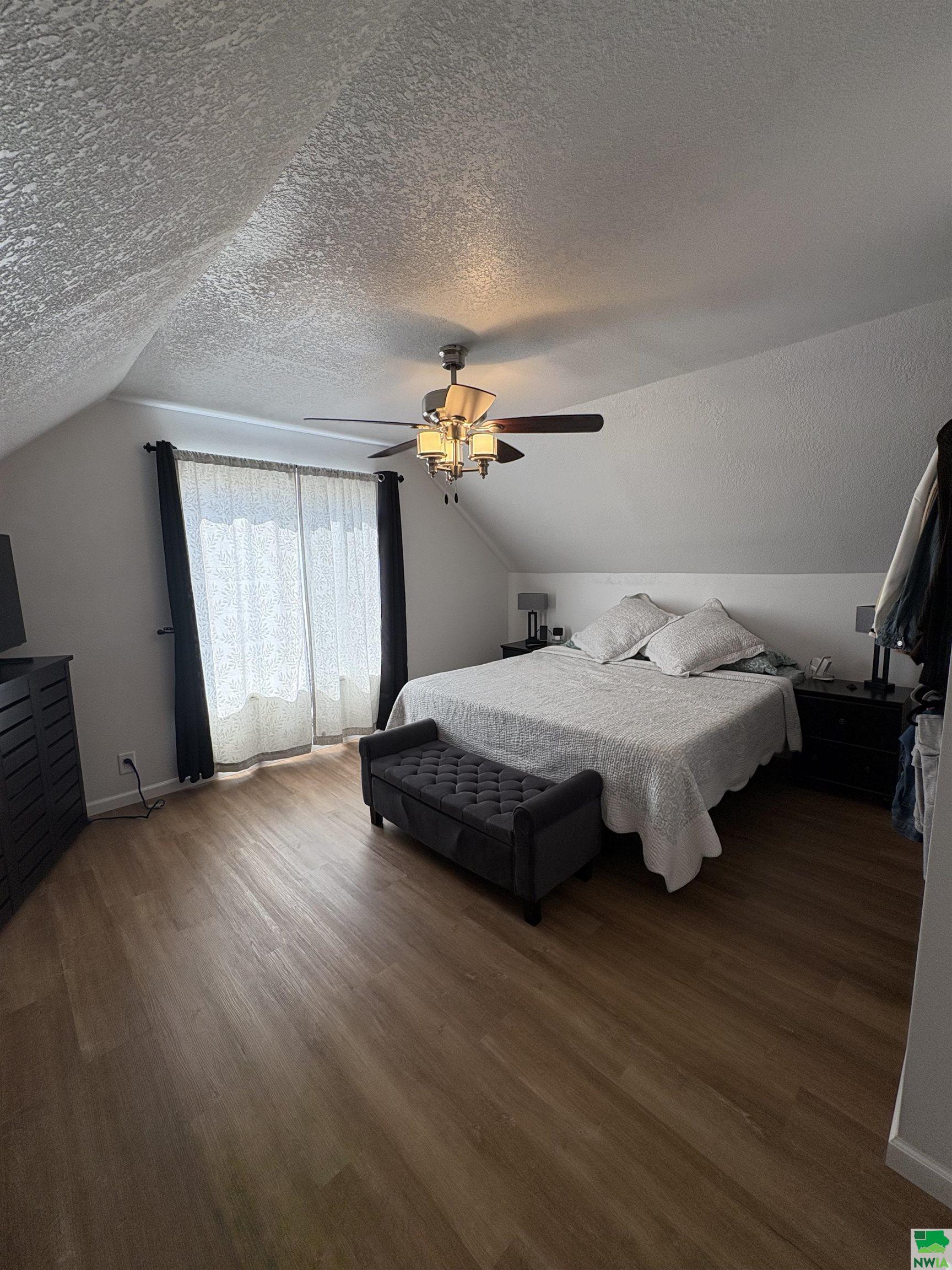 MLS #828095