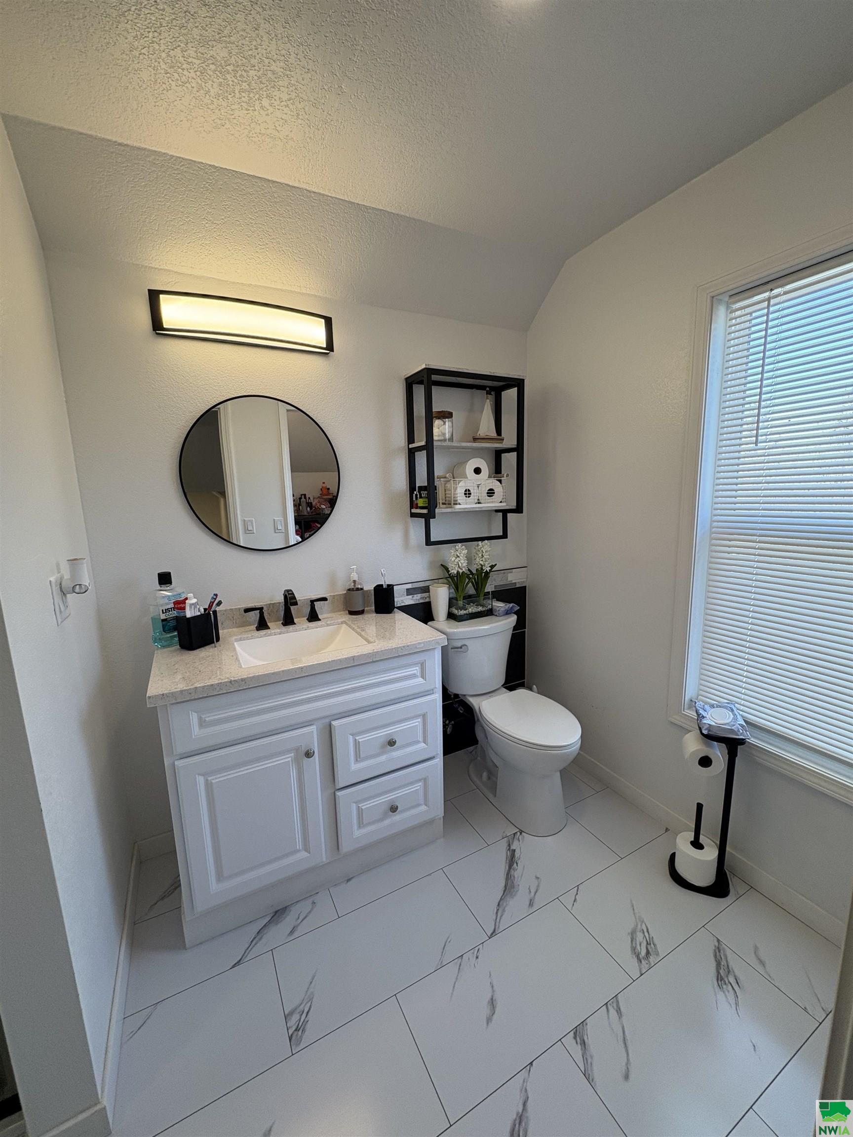MLS #828095