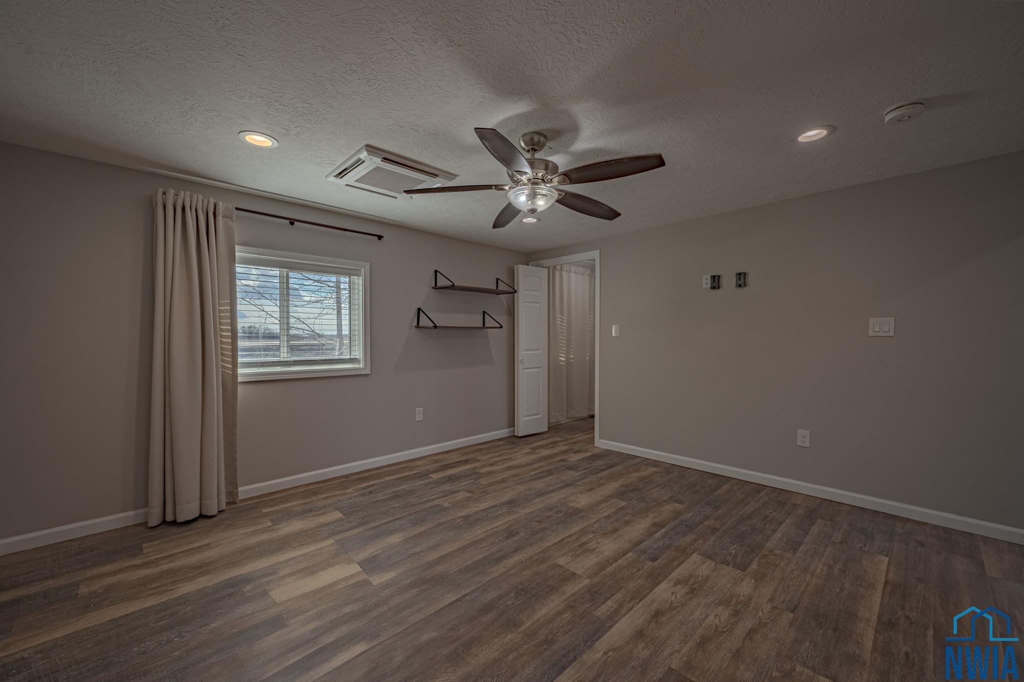 MLS #828098