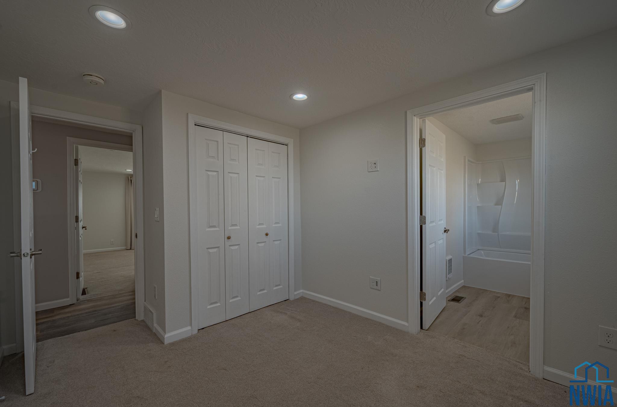 MLS #828098