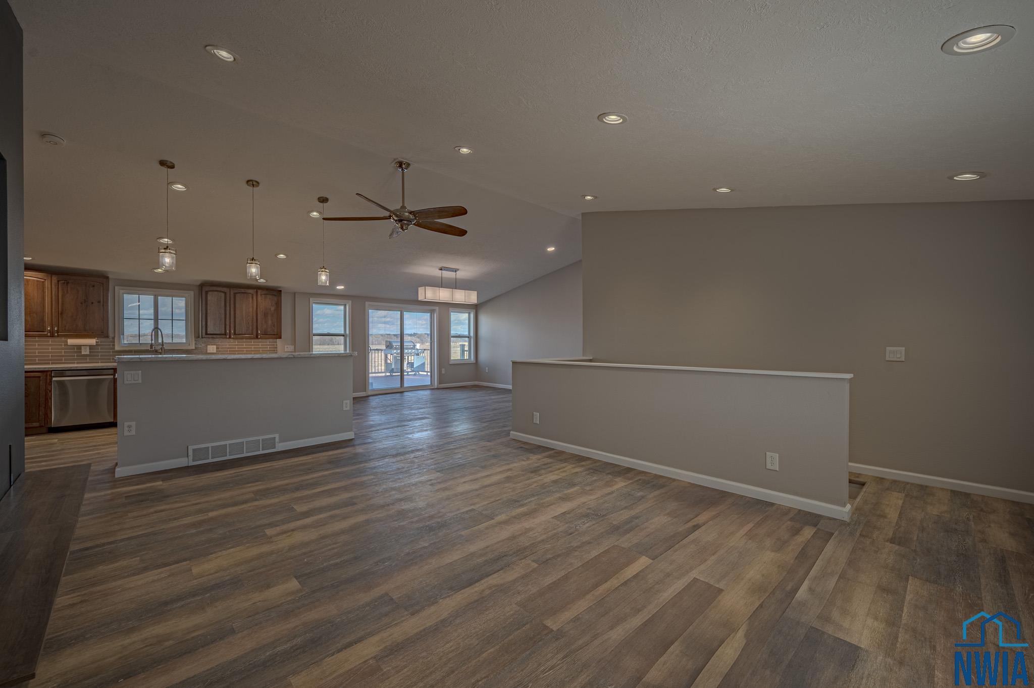 MLS #828098