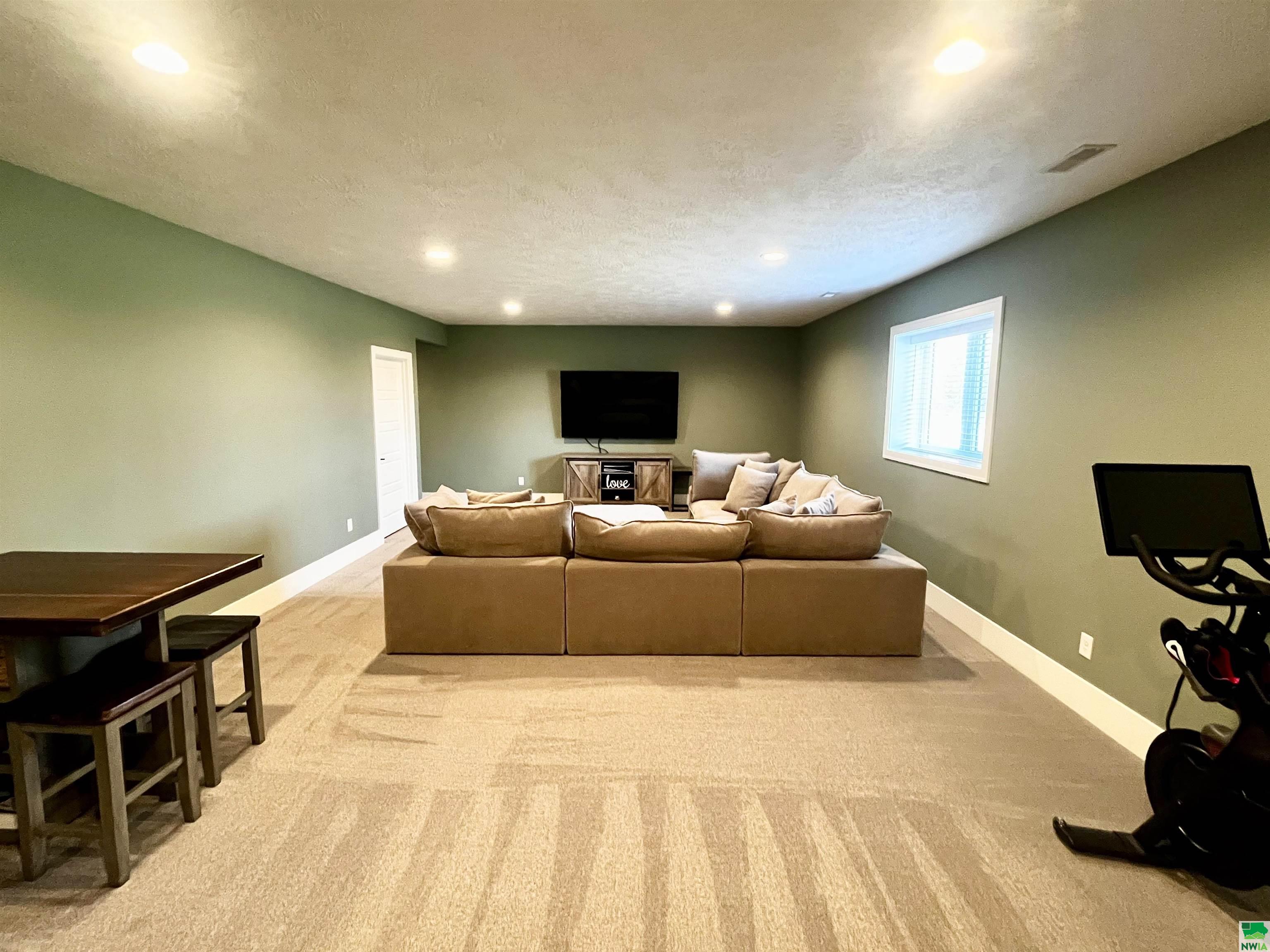 MLS #828102