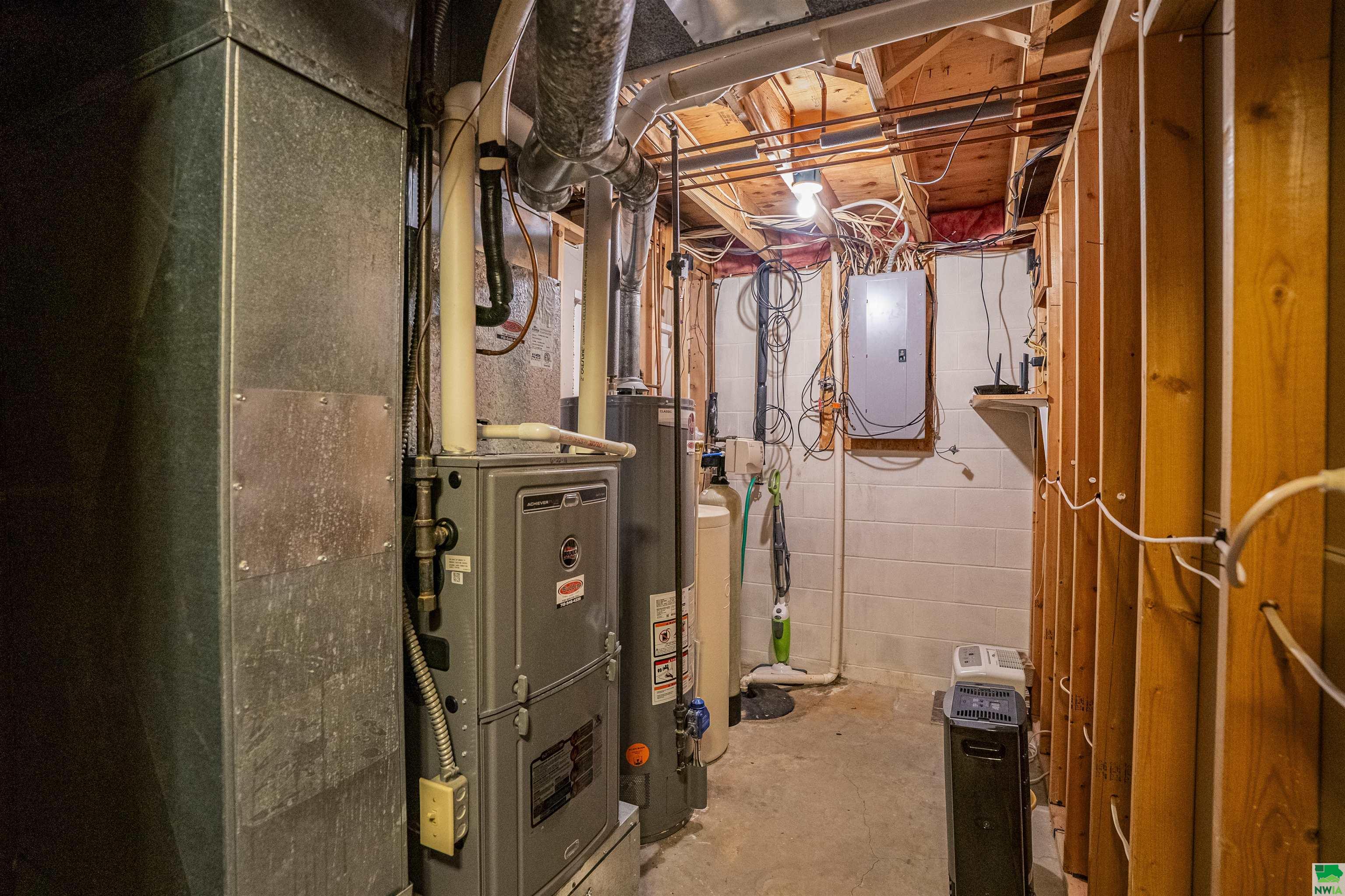 MLS #828105