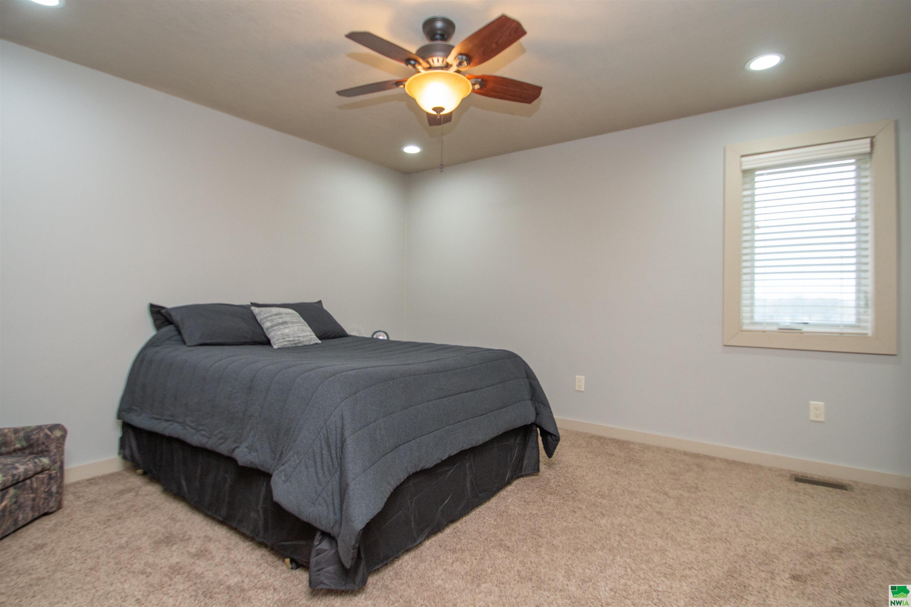 MLS #828106