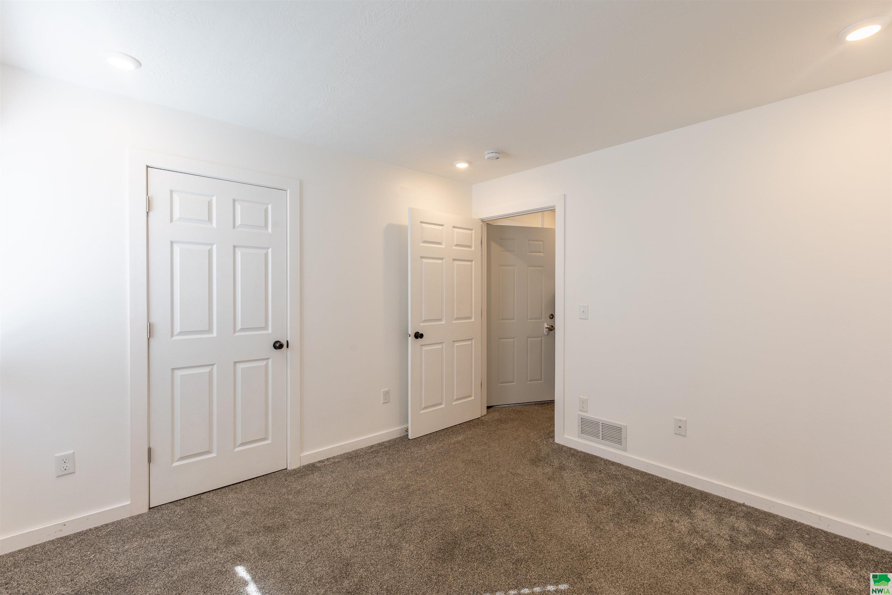 MLS #828110