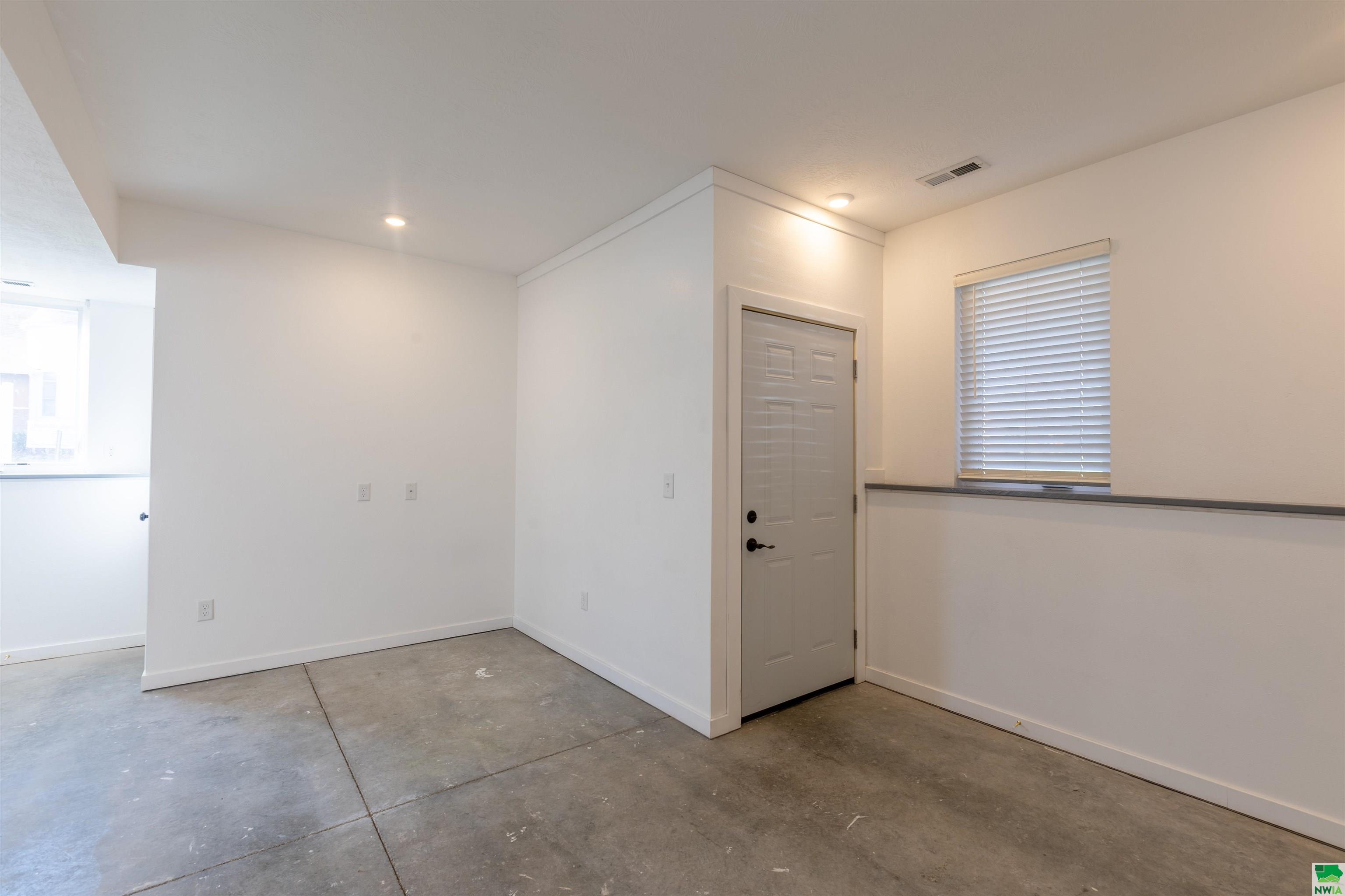 MLS #828110