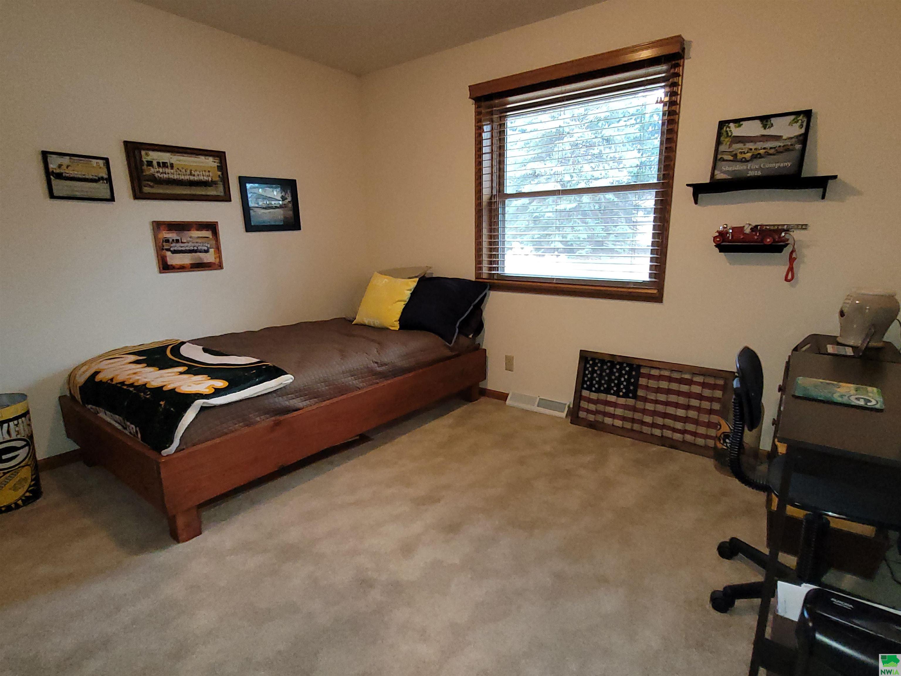 MLS #828111