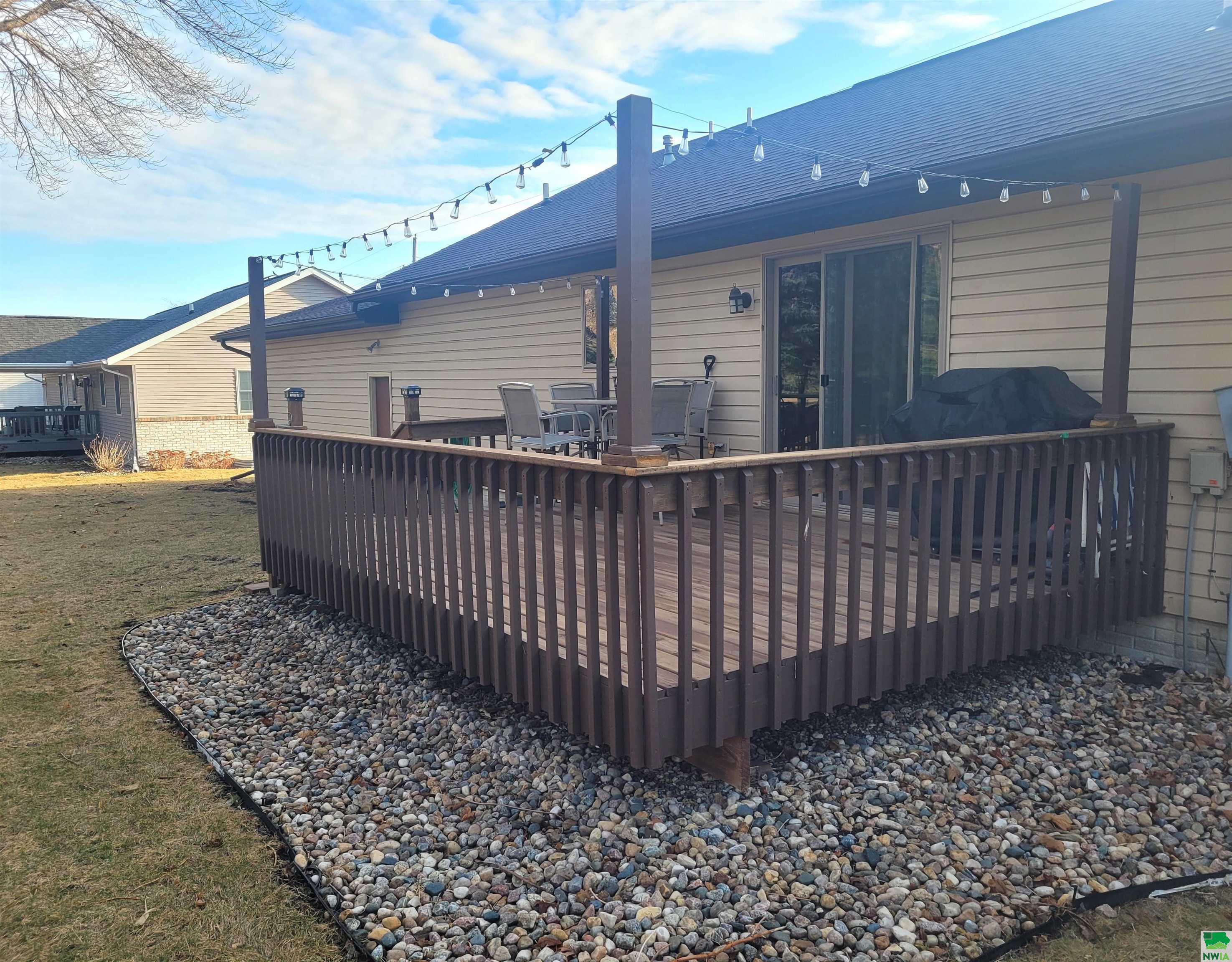MLS #828111