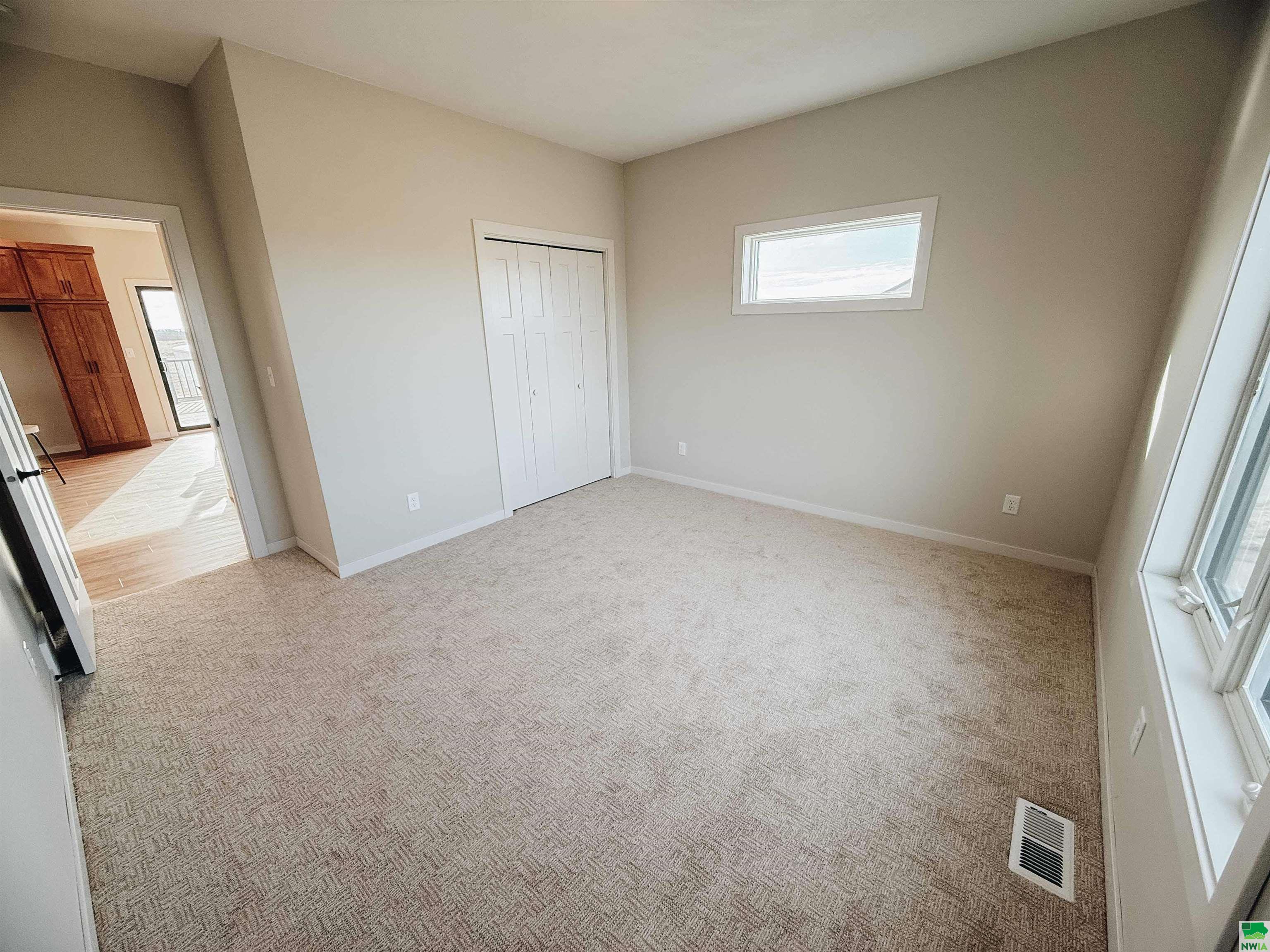 MLS #828113