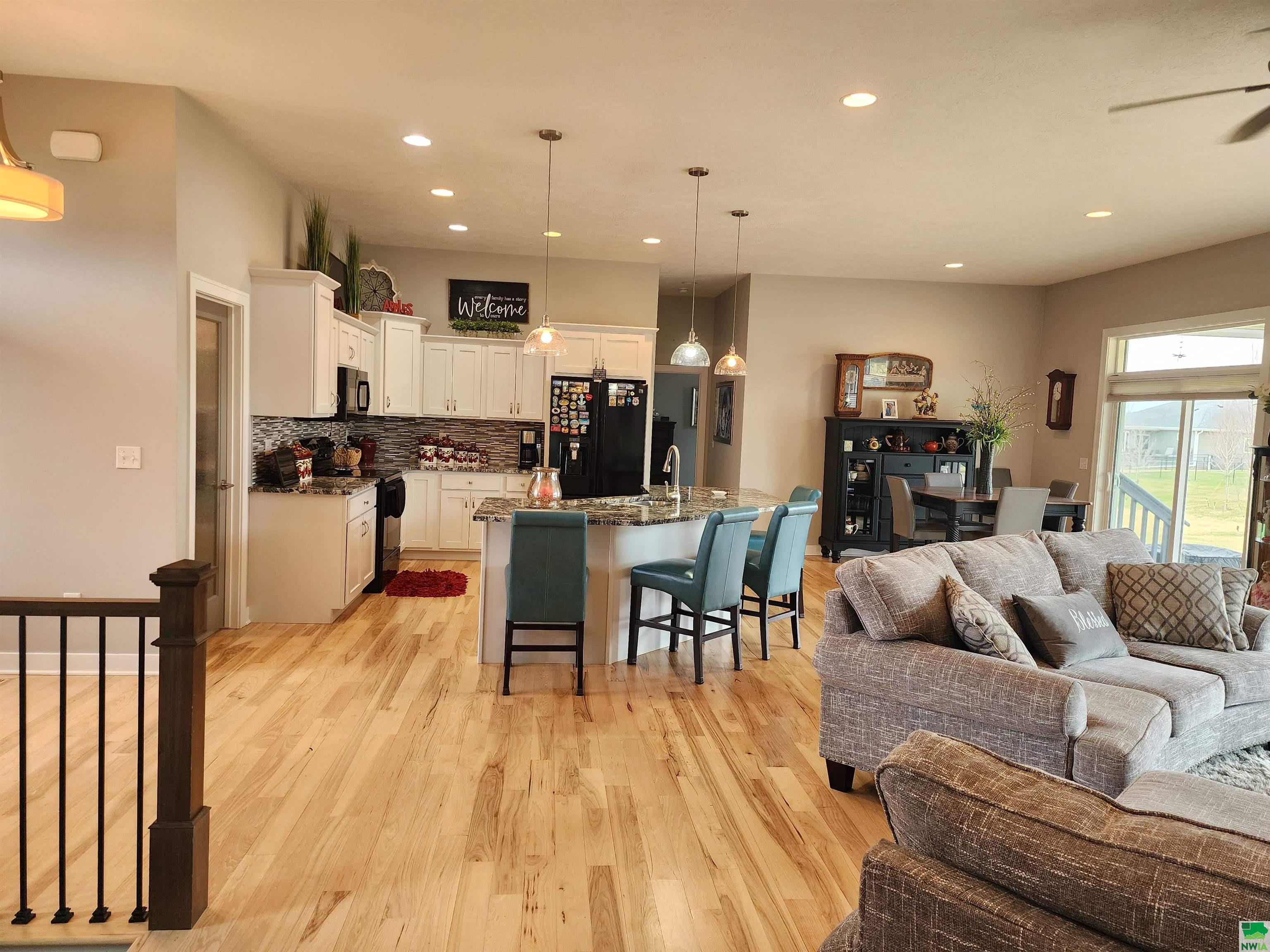 MLS #828114