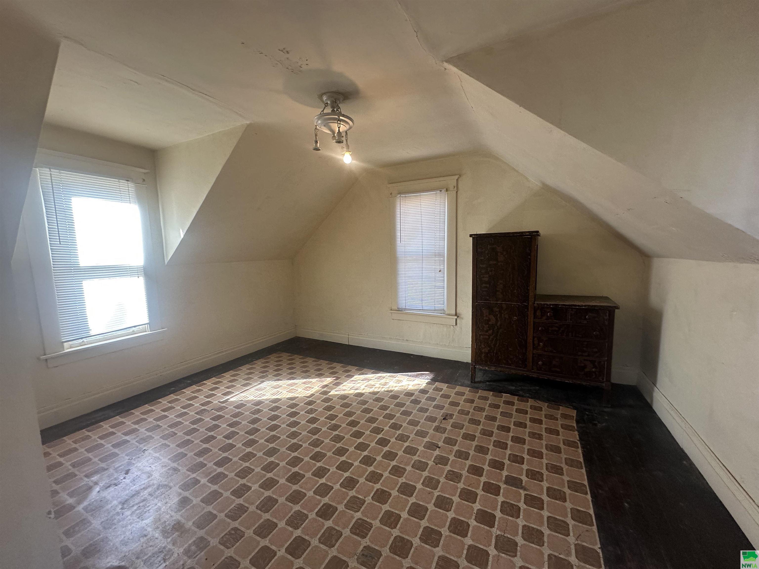 MLS #828121