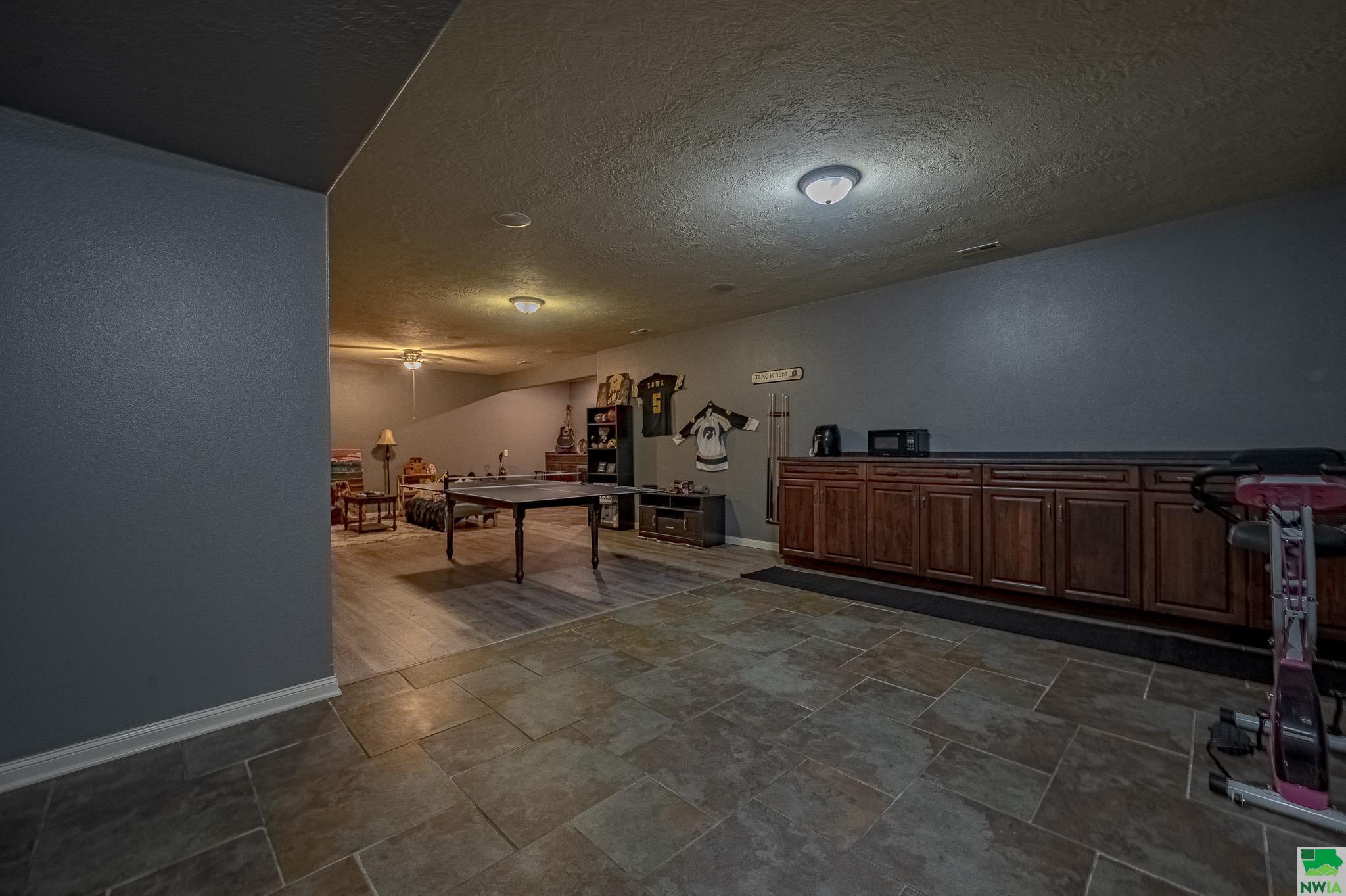 MLS #828123