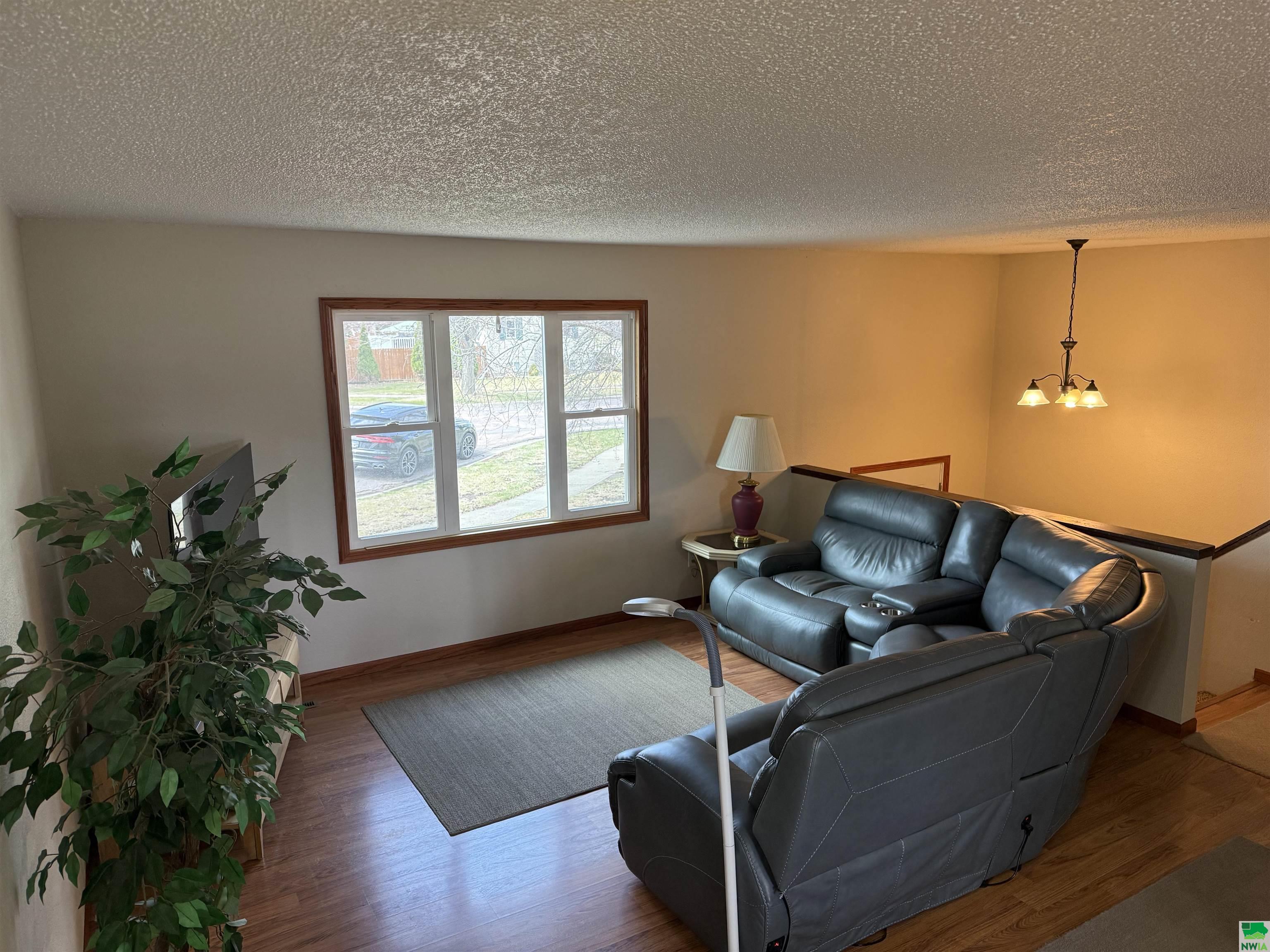 MLS #828126