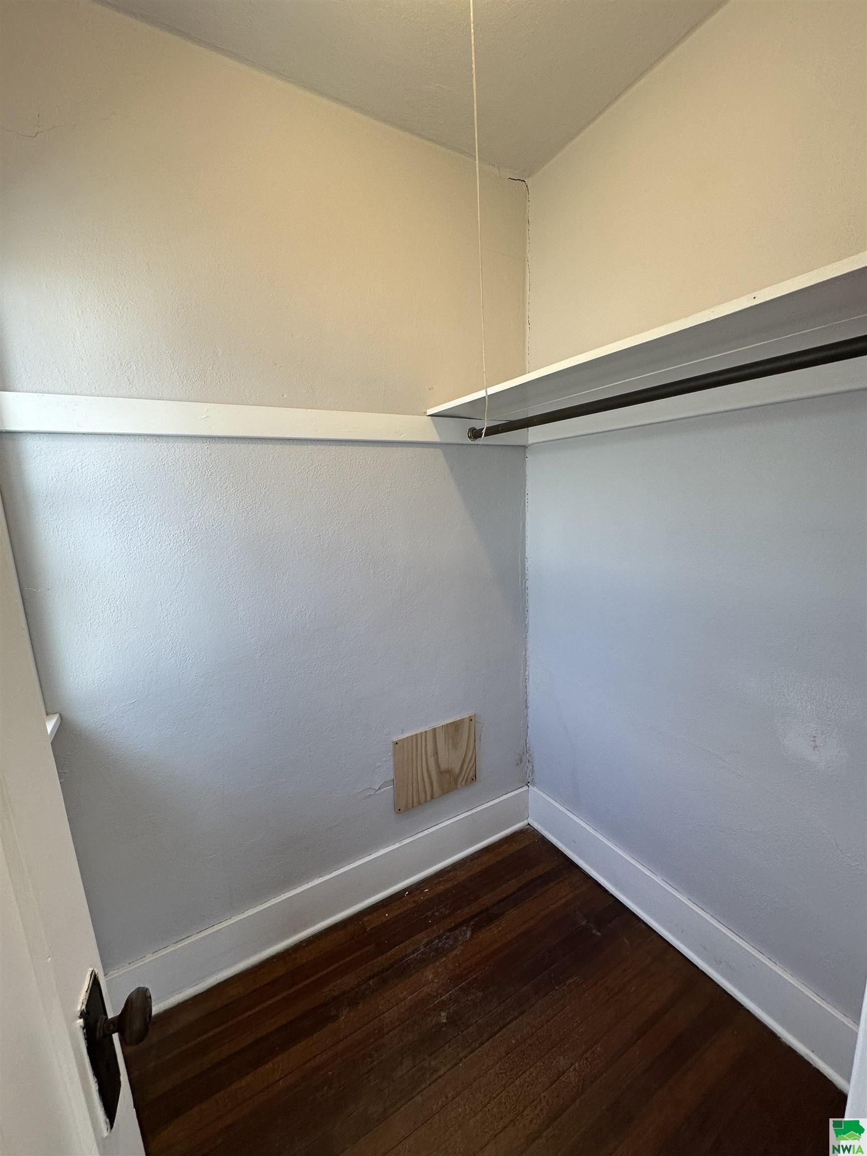 MLS #828131