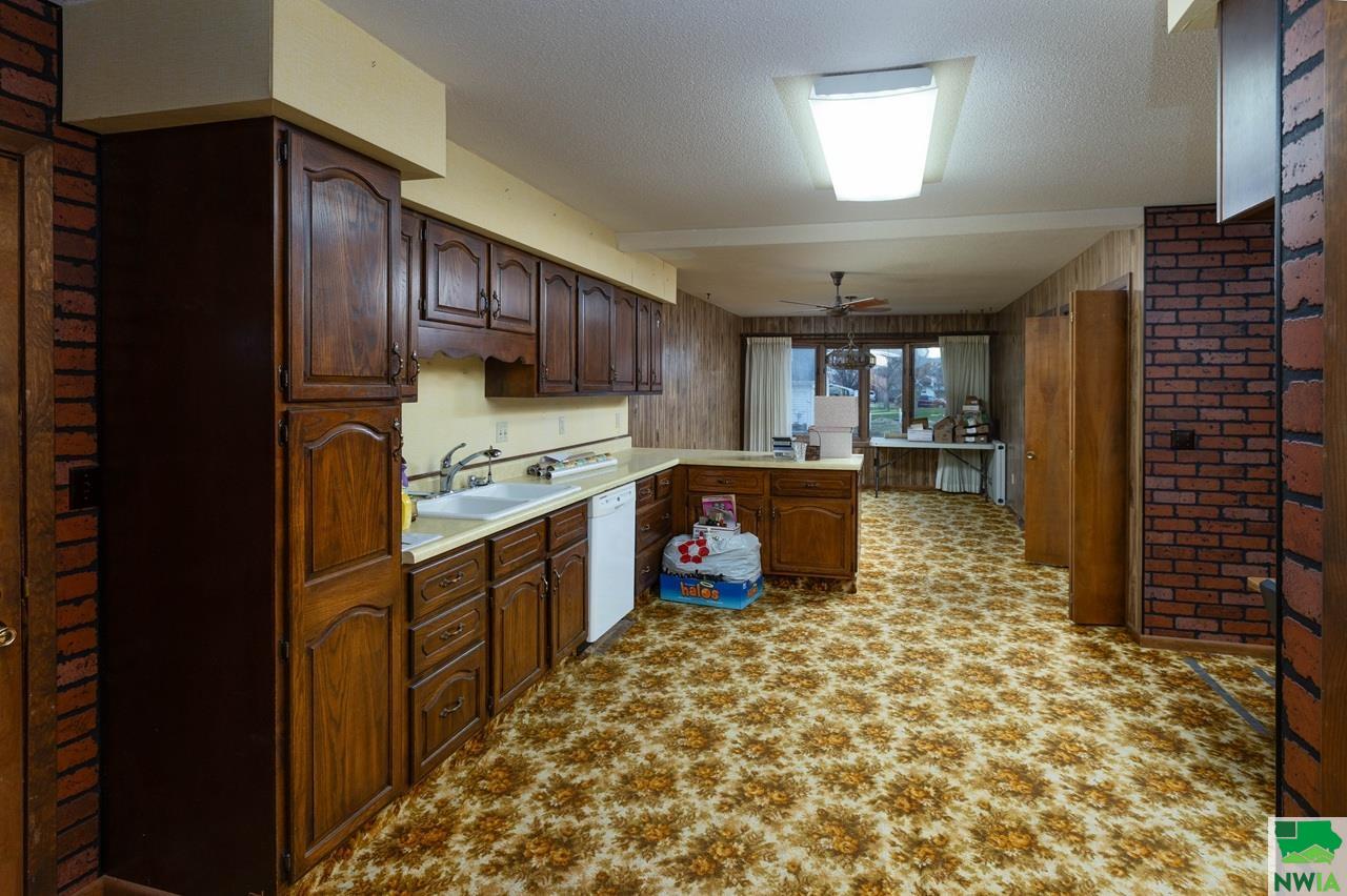 MLS #828133