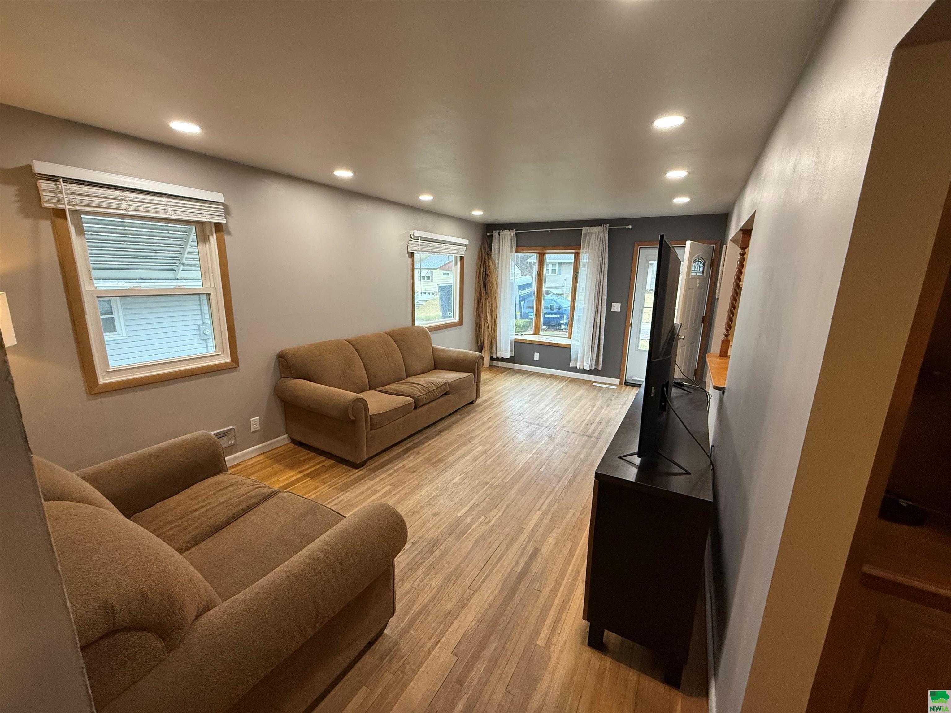 MLS #828135