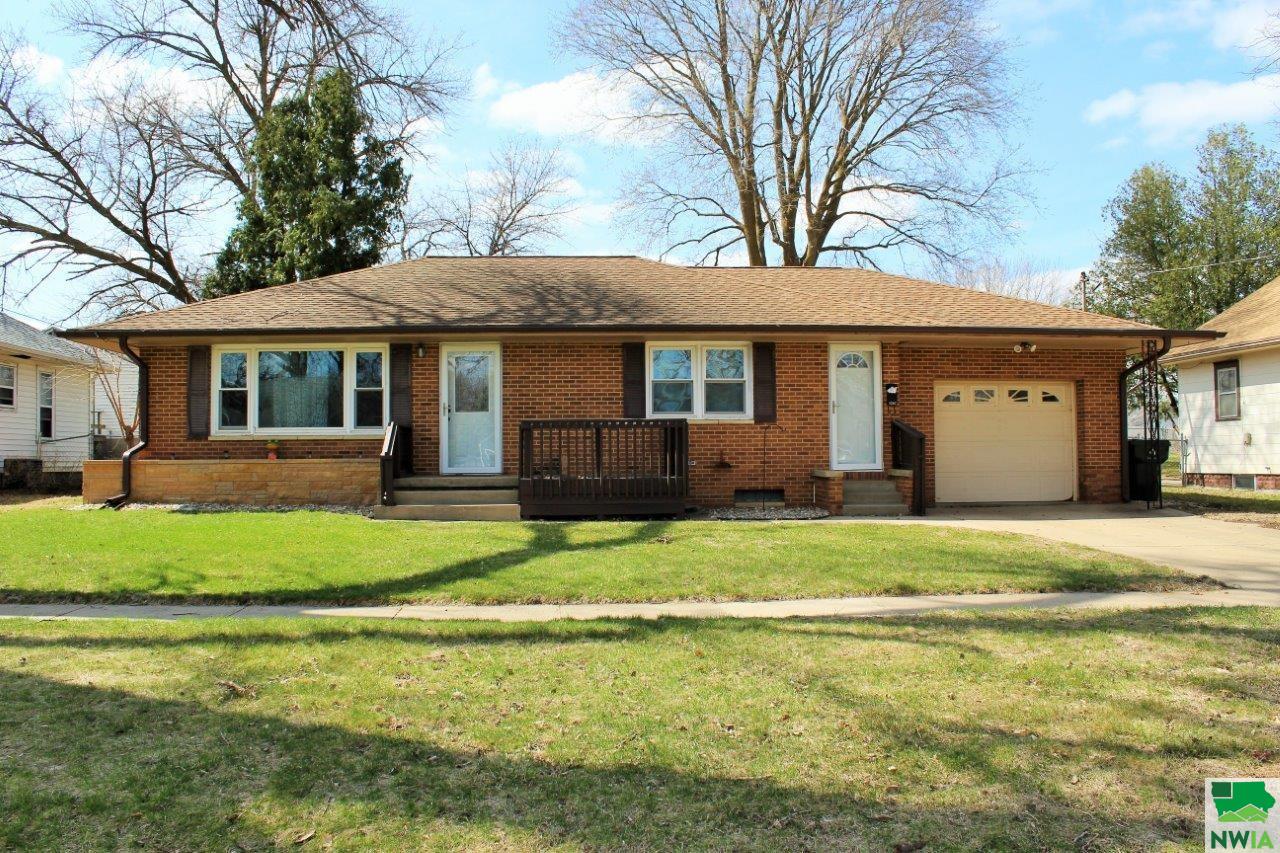 1207 LINN ST S, Sioux City, IA 51106 