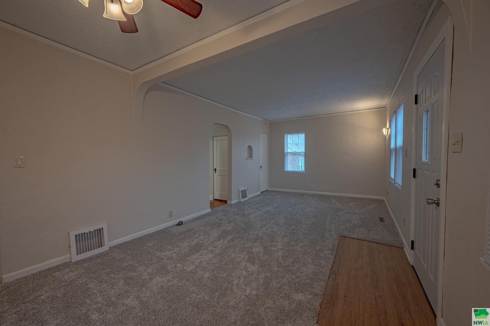 MLS #828137