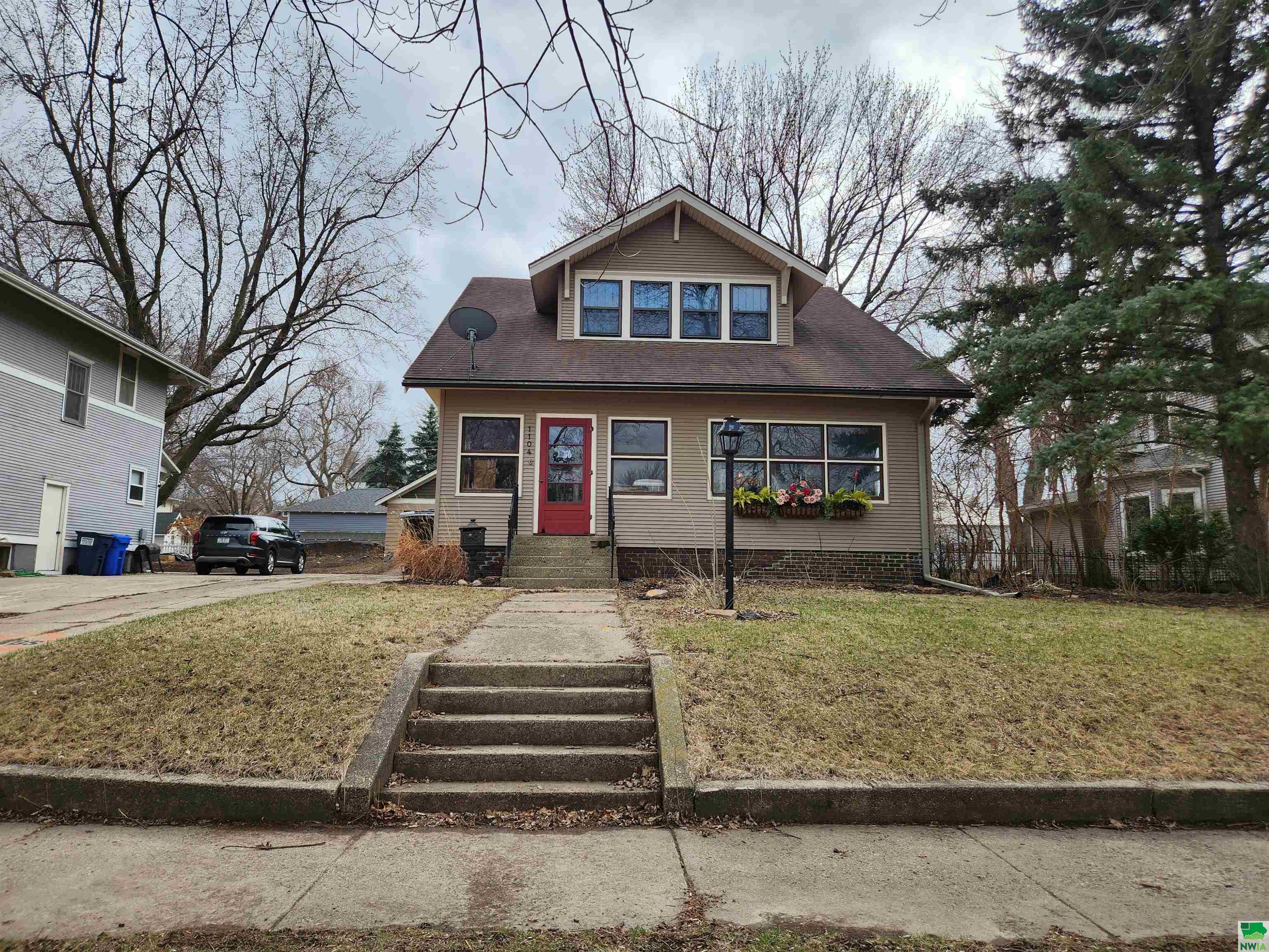 1104 8th Street, Sheldon, IA 51201 