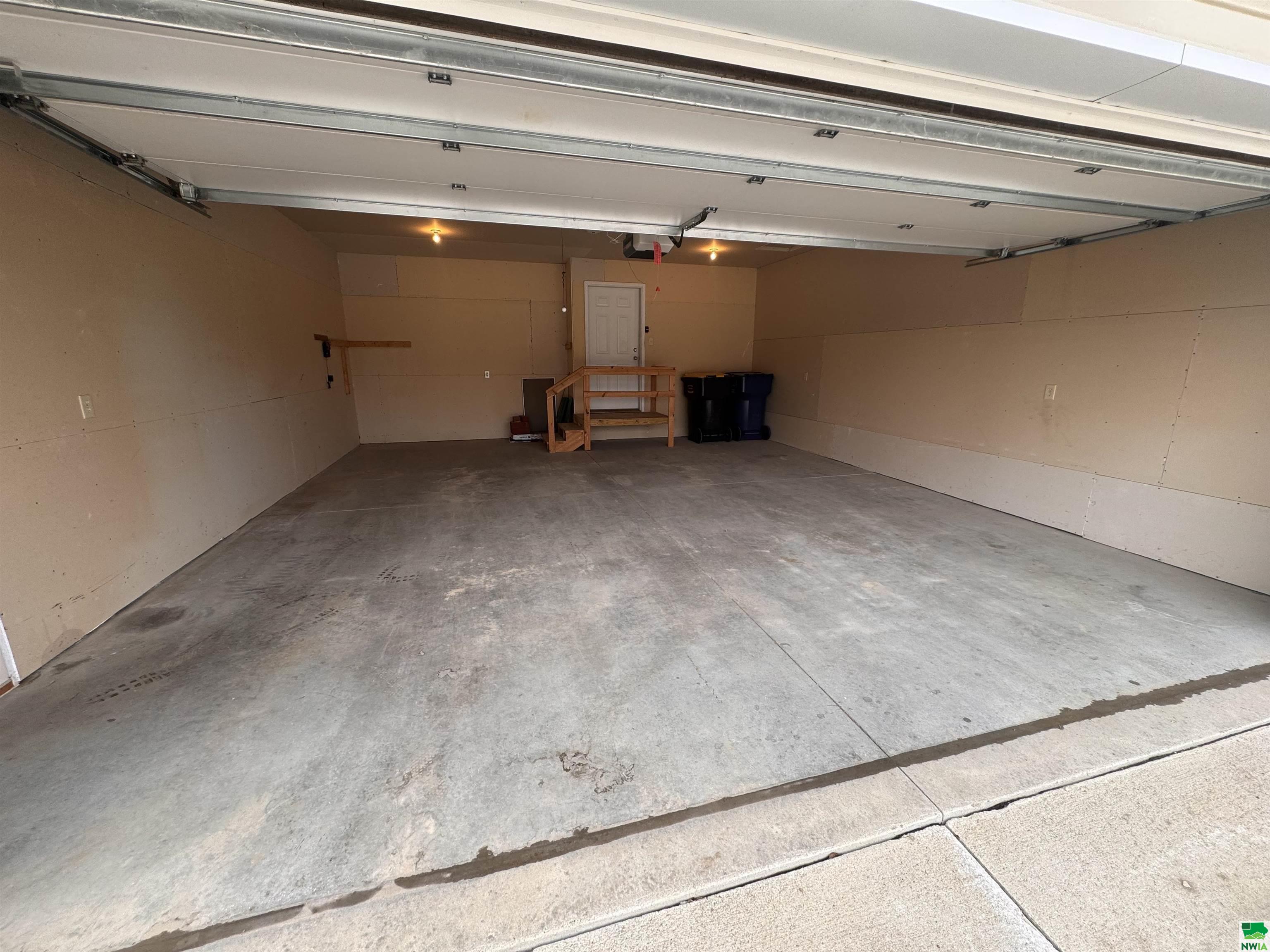 MLS #828140