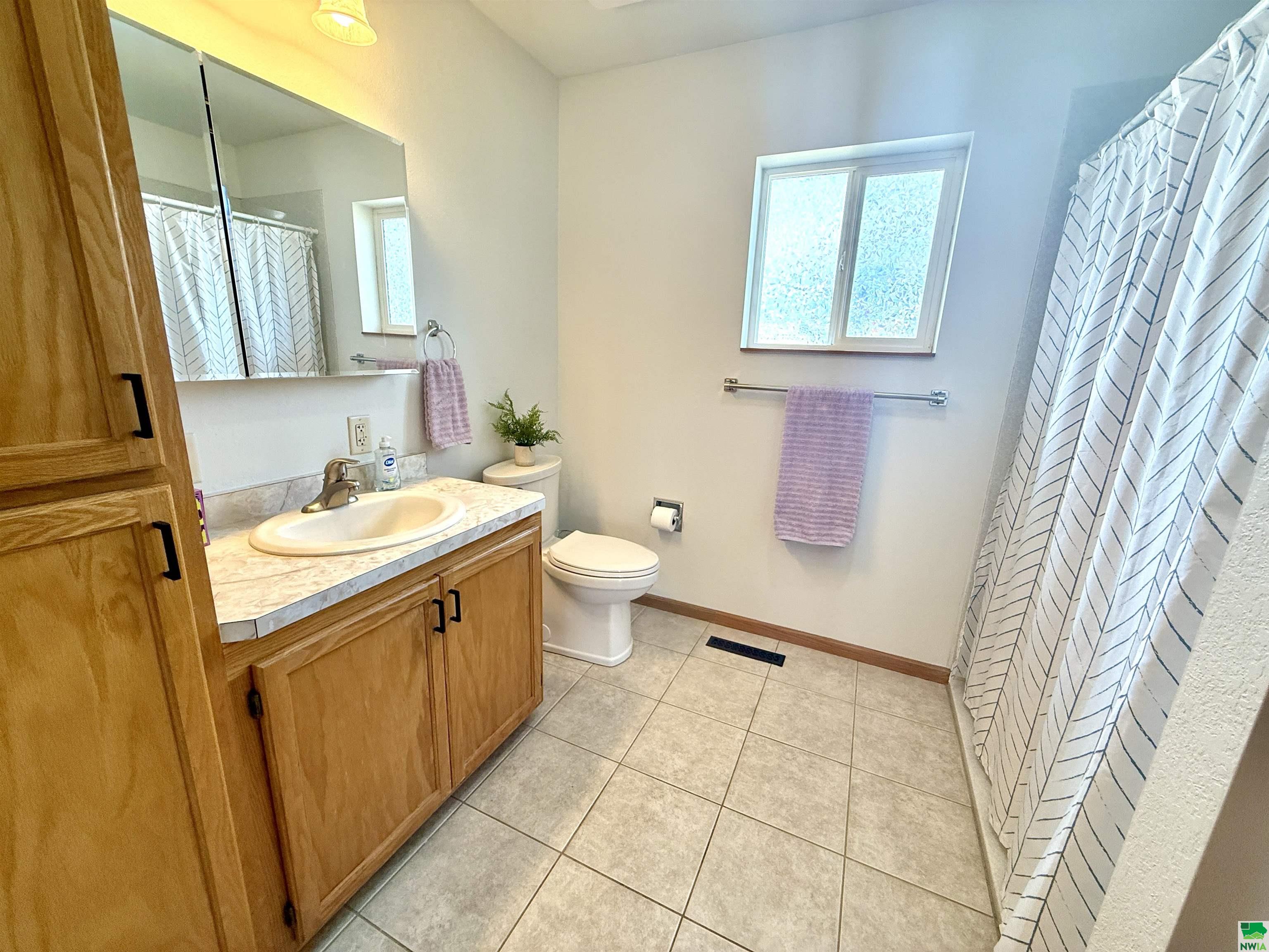 MLS #828142