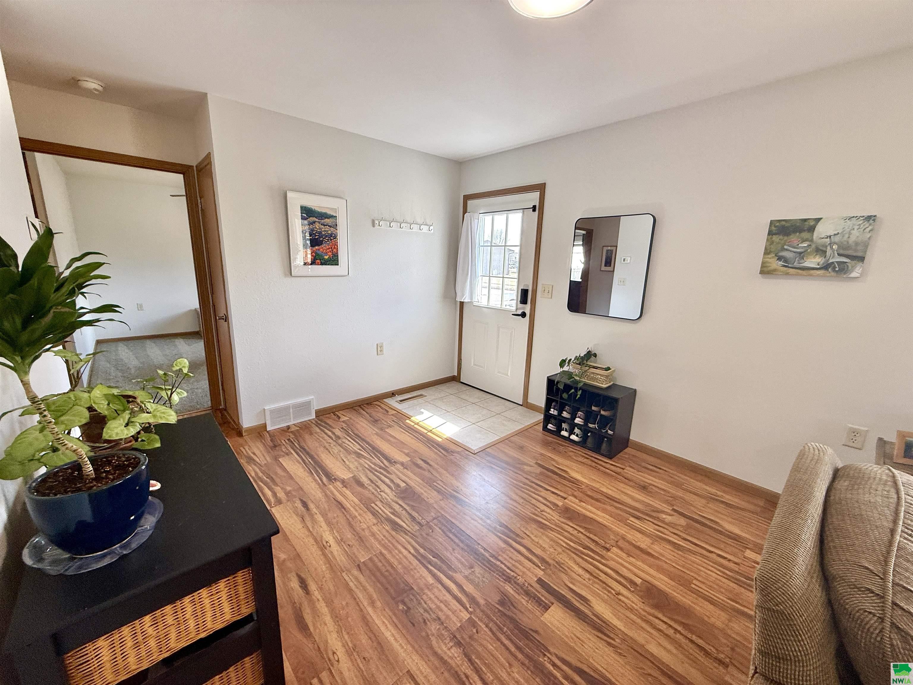 MLS #828142