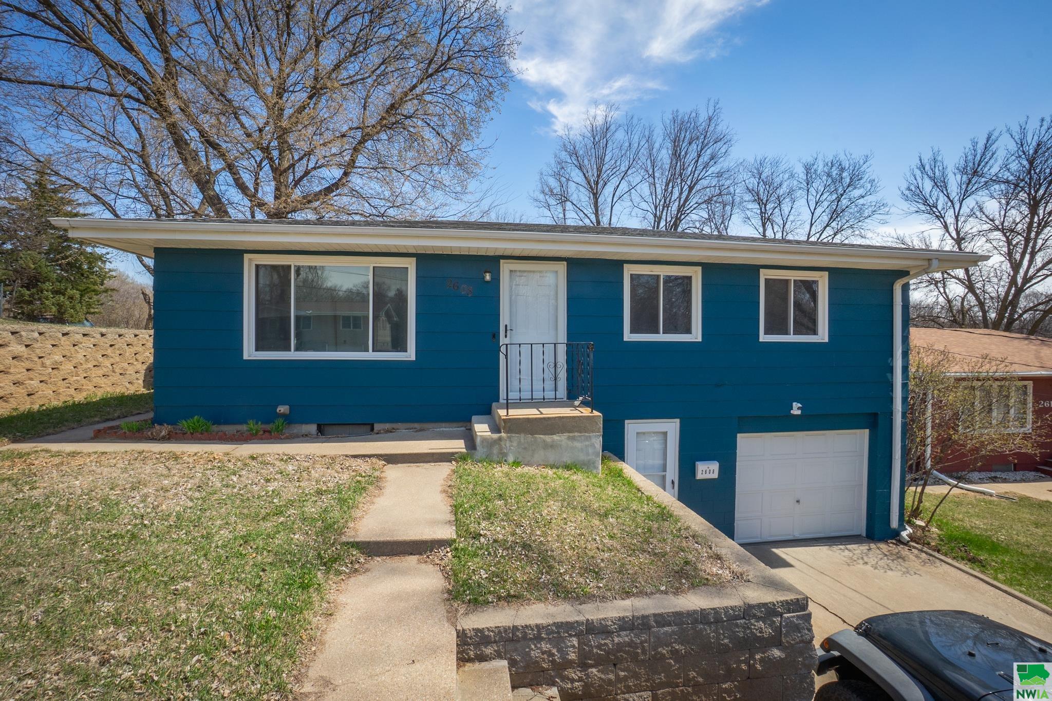 2608 saint aubin S, Sioux City, IA 51106 