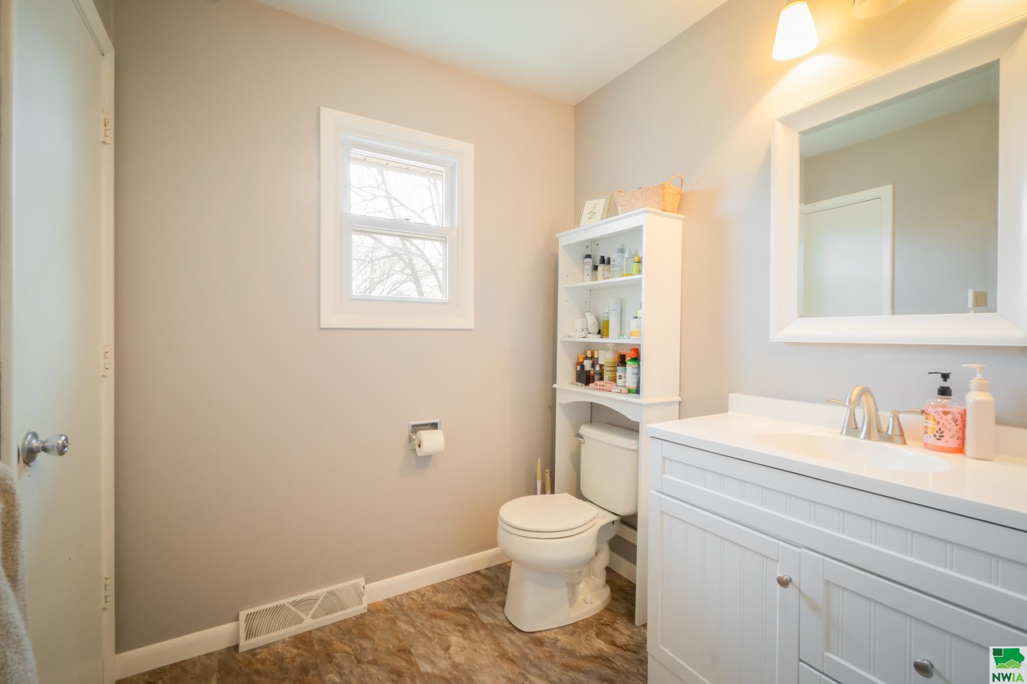 MLS #828144