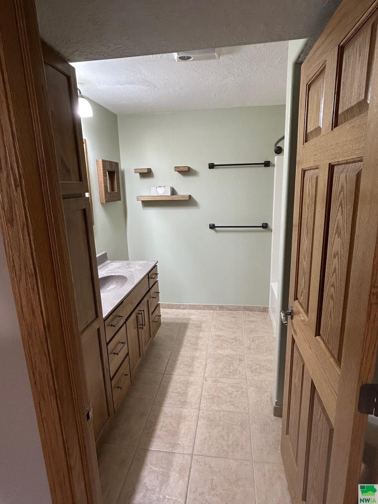 MLS #828146