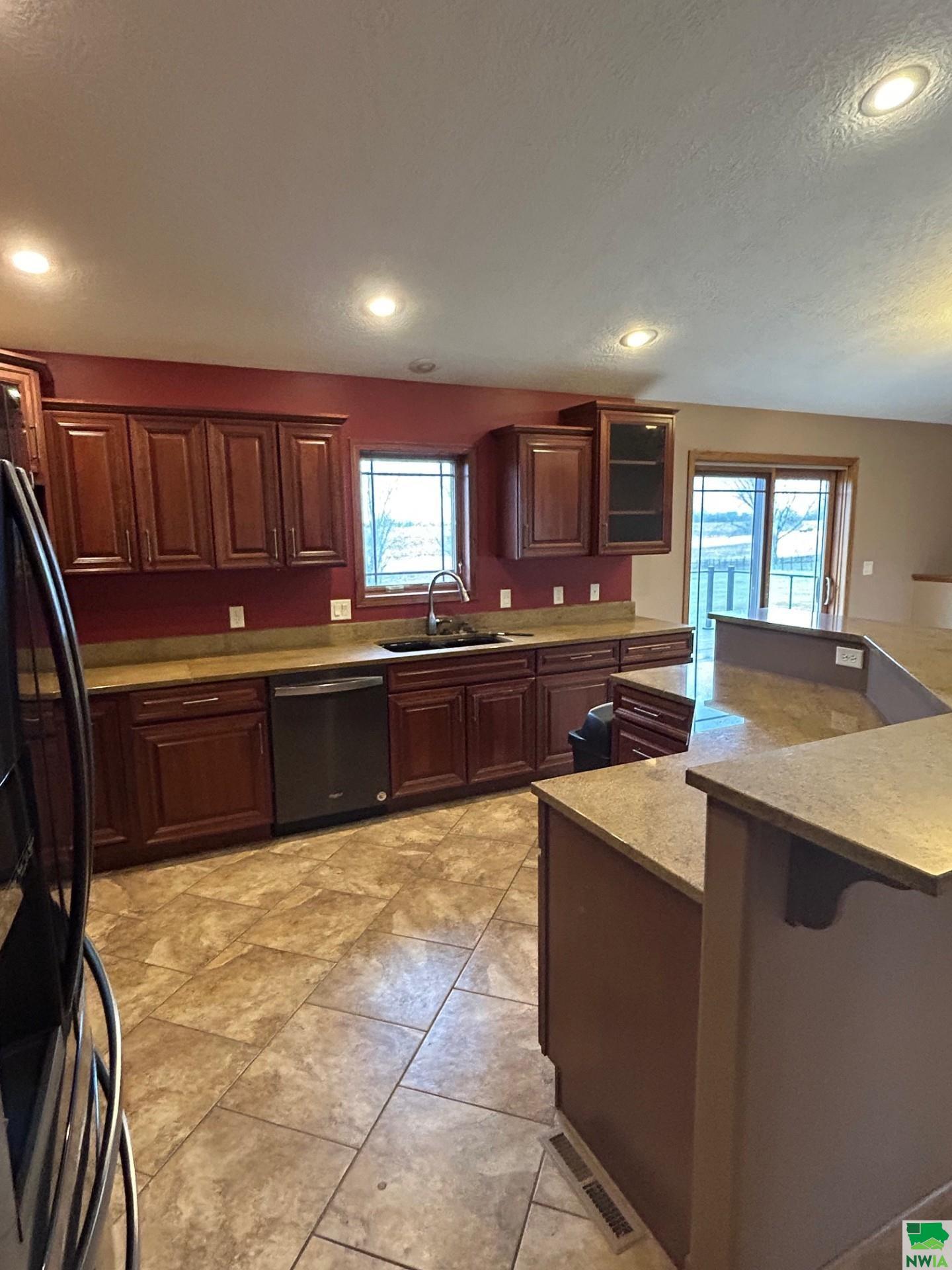 MLS #828146