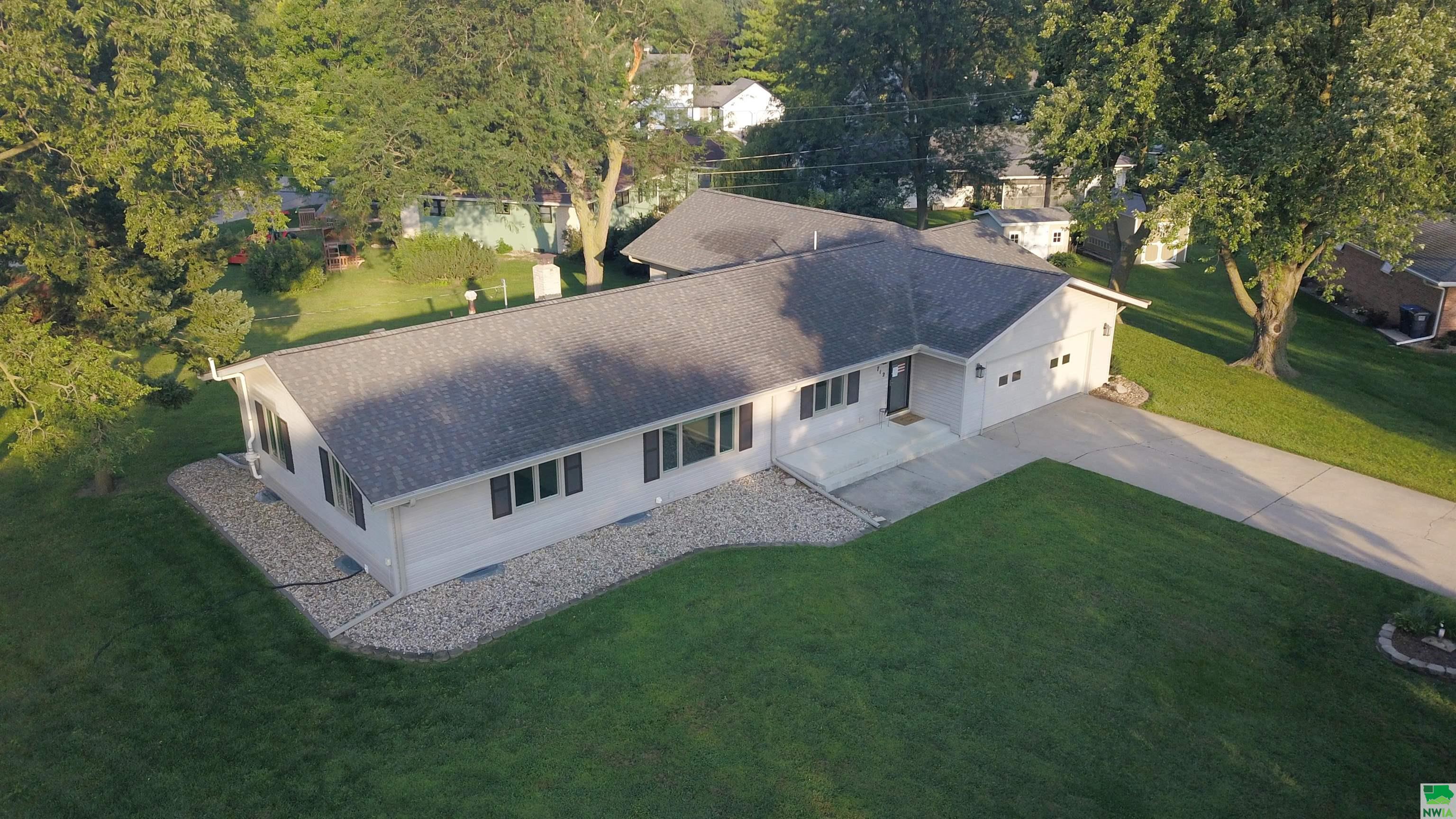 712 Winthrop Circle, Storm Lake, IA 50588 