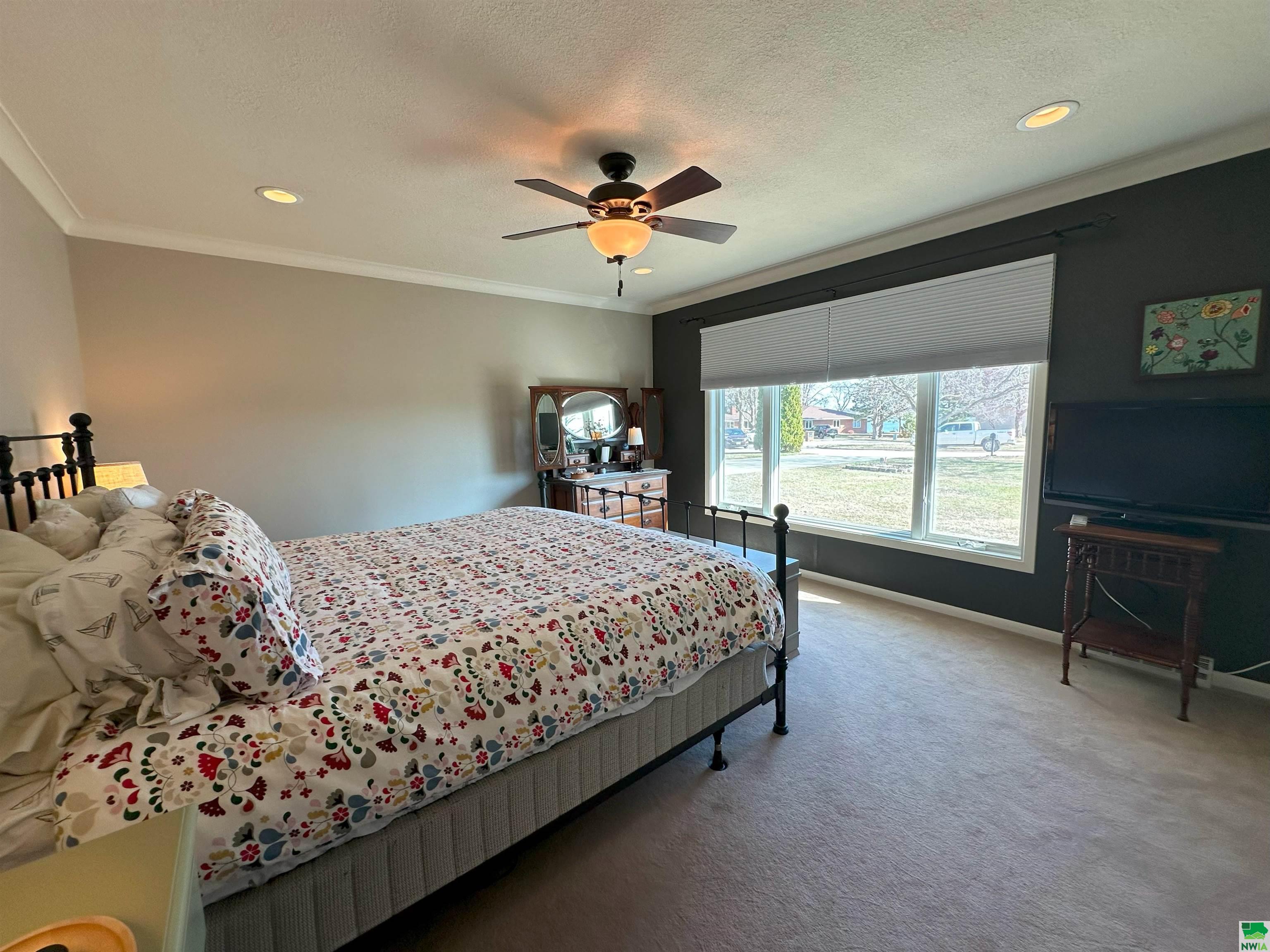 MLS #828151