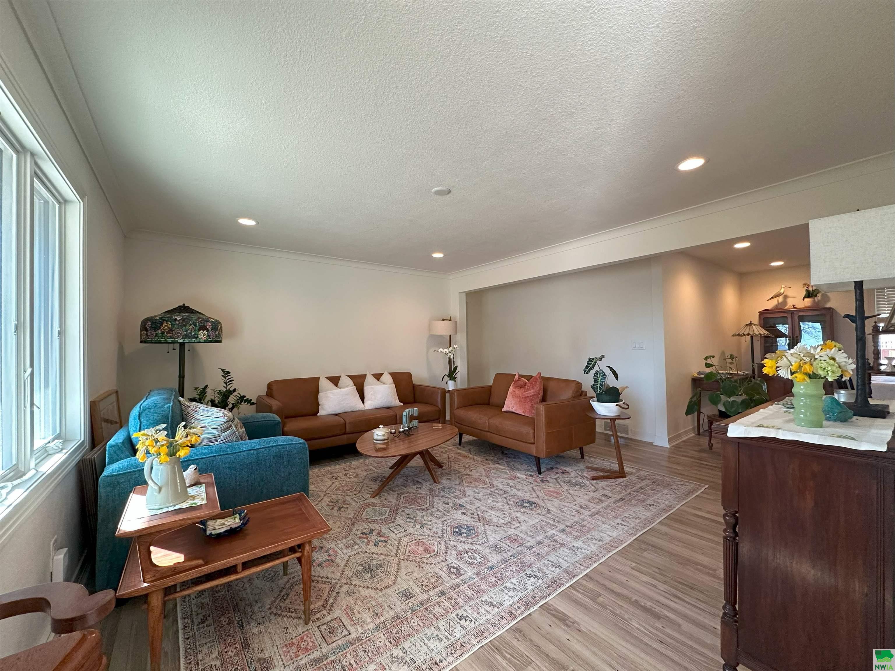 MLS #828151