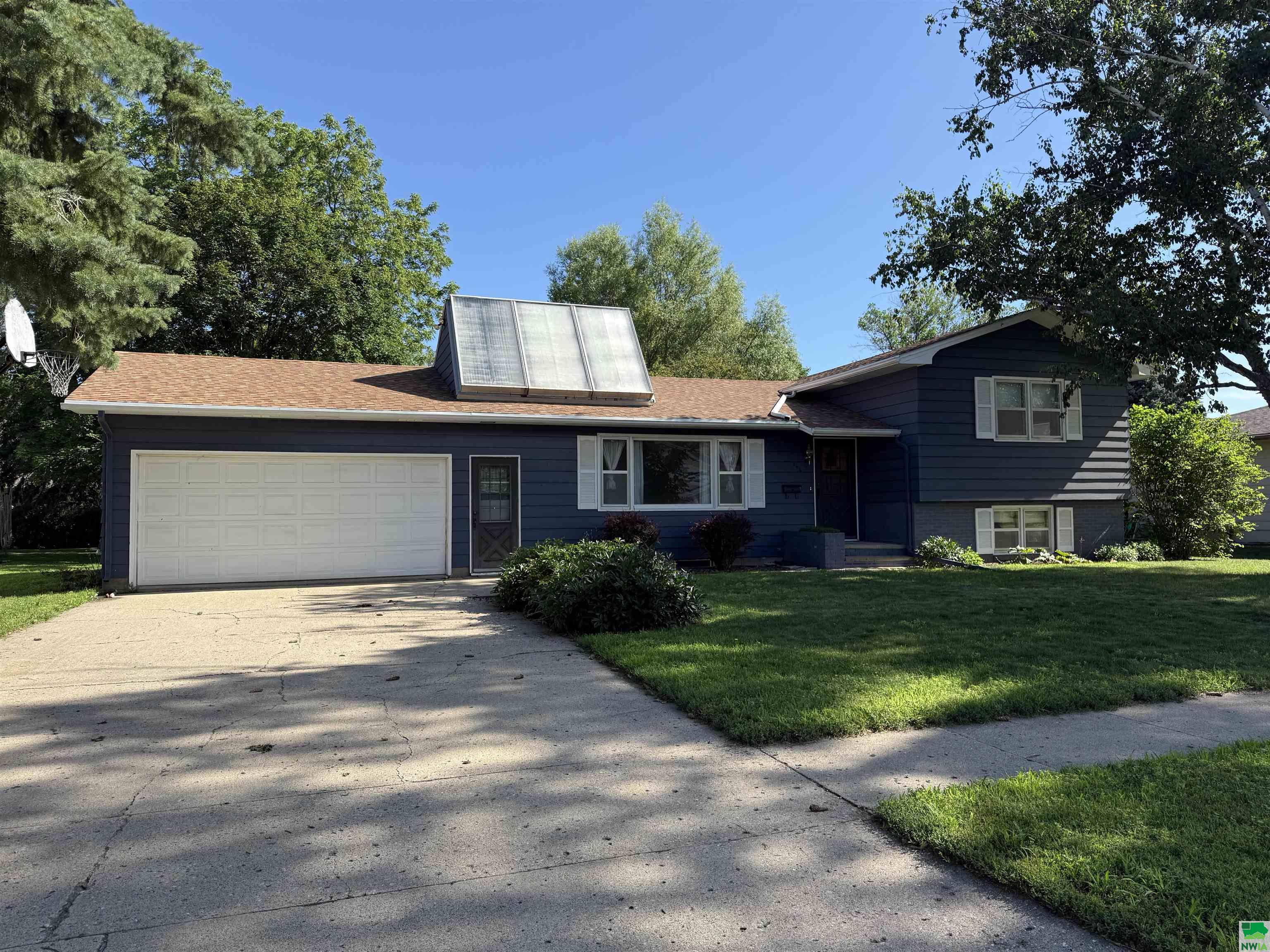 946 Lewis St. E, Vermillion, SD 57069 
