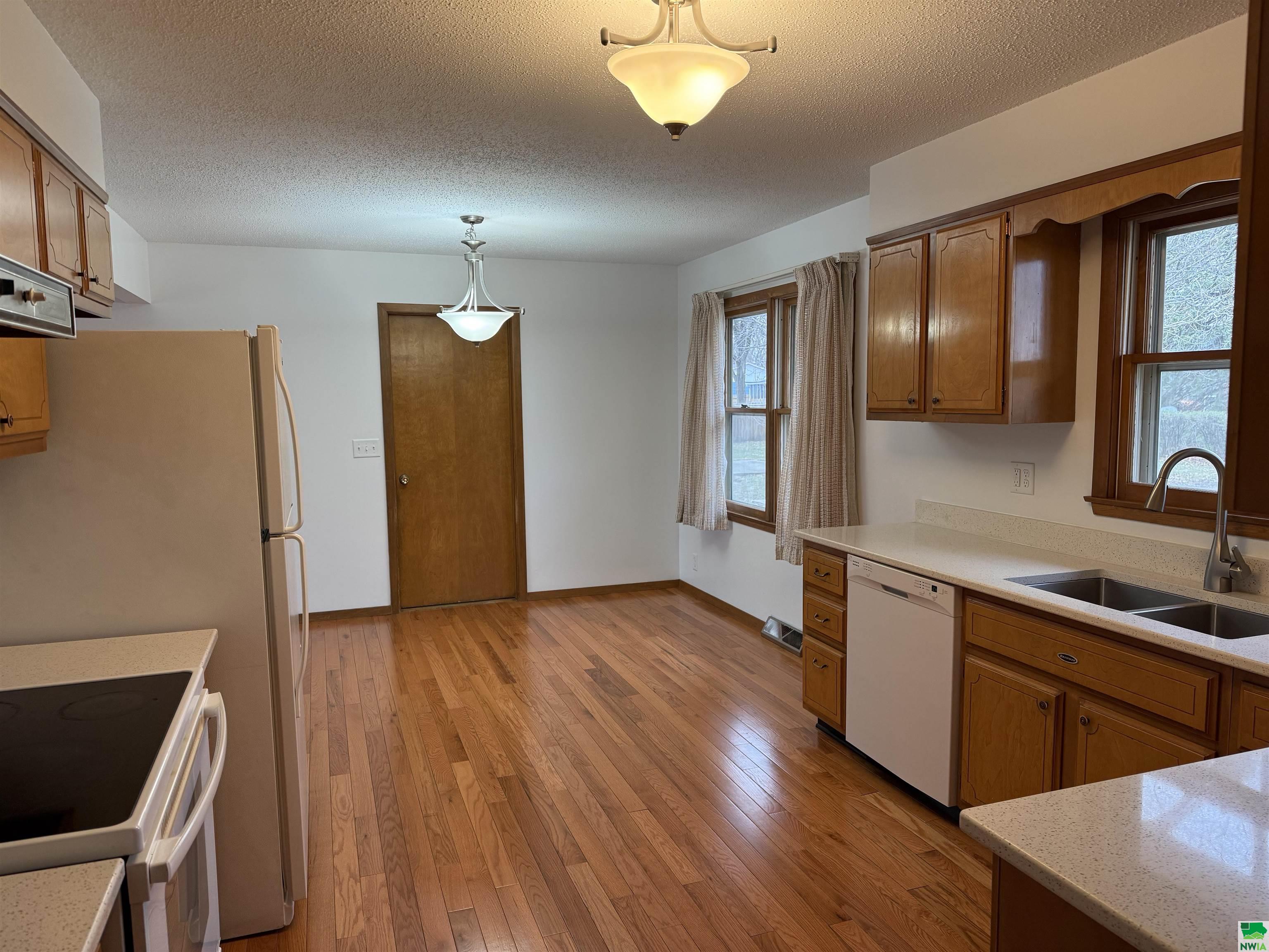 MLS #828154