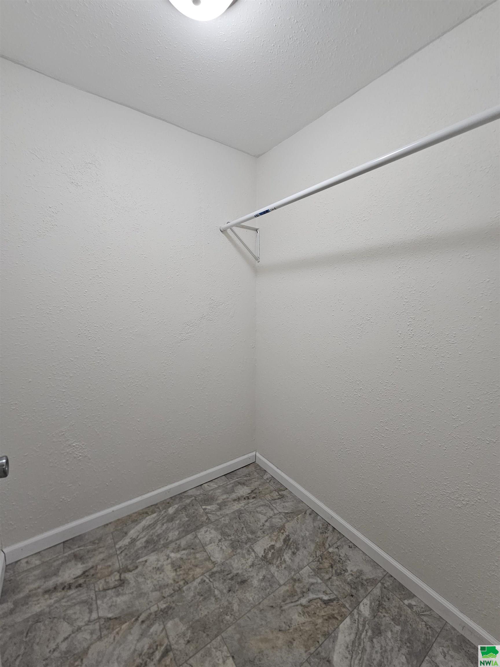 MLS #828156